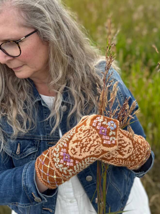 HIGHLAND COO MITTEN SETS ….CHOOSE SET FROM MENU BELOW