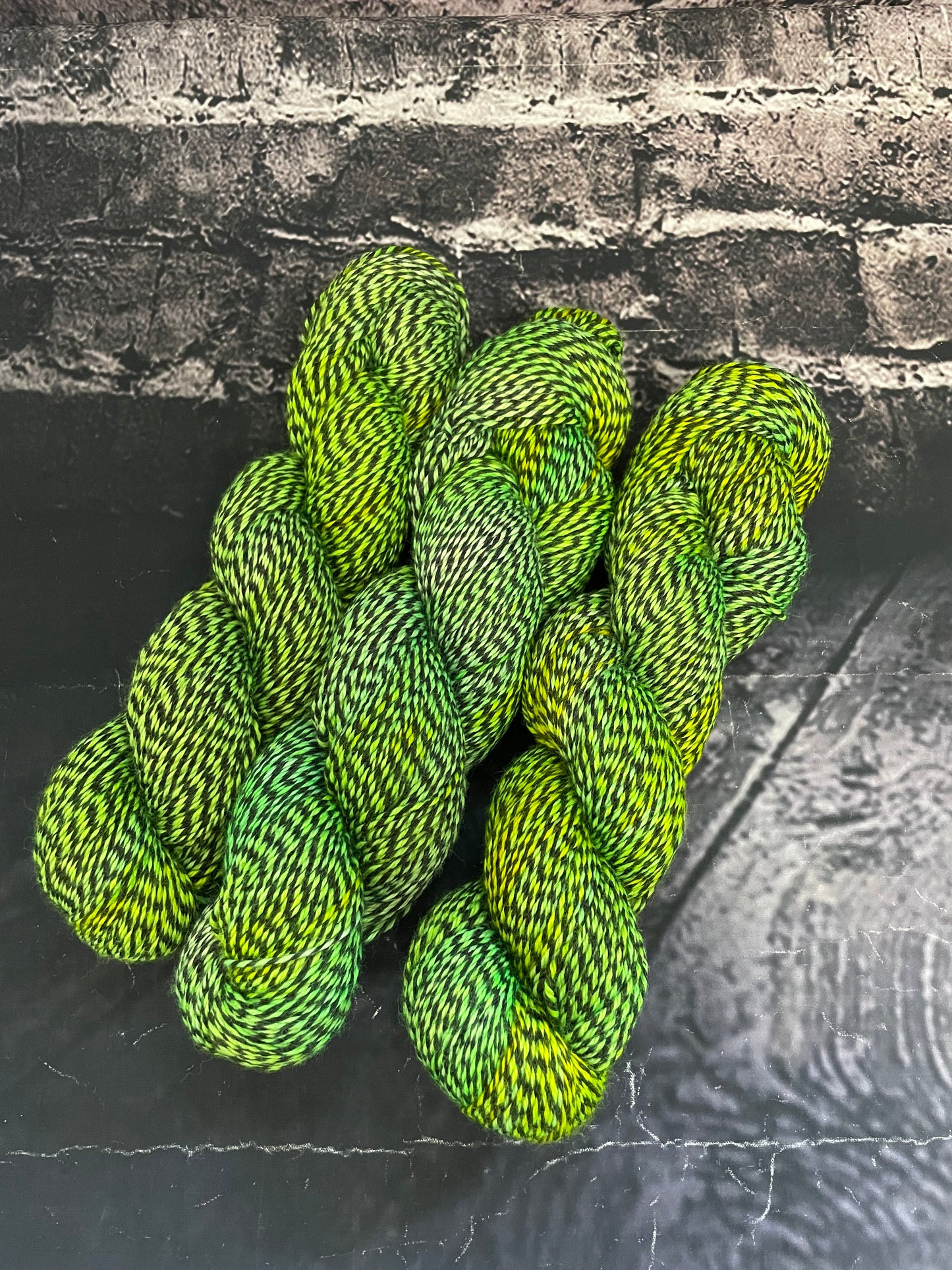 MIGHTY MARLED FINGERING WEIGHT VARIEGATED ...CHOOSE COLOURWAY FROM DROP DOWN MENU