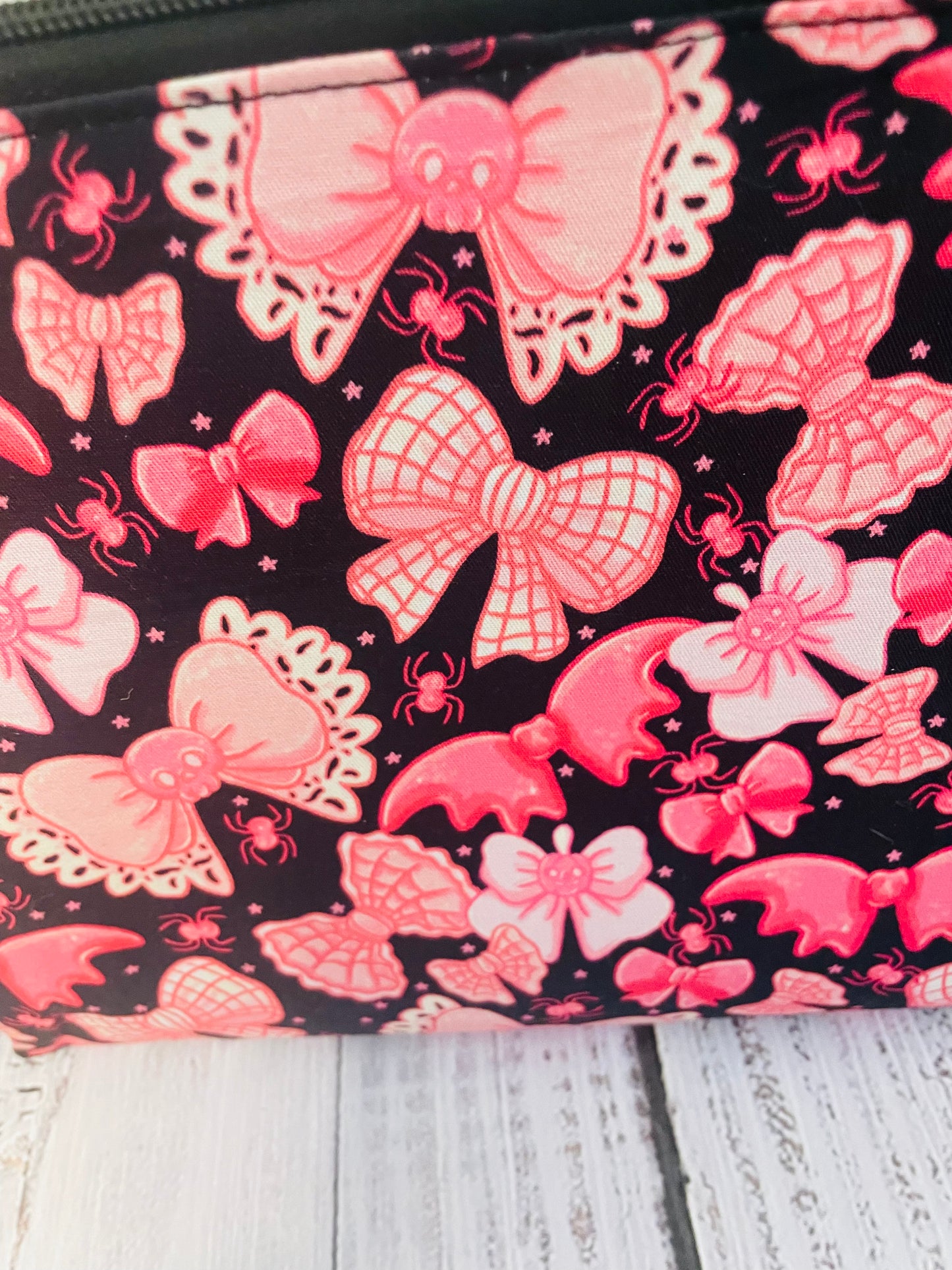 DEALY DARLING SOCKSETS & BAGS