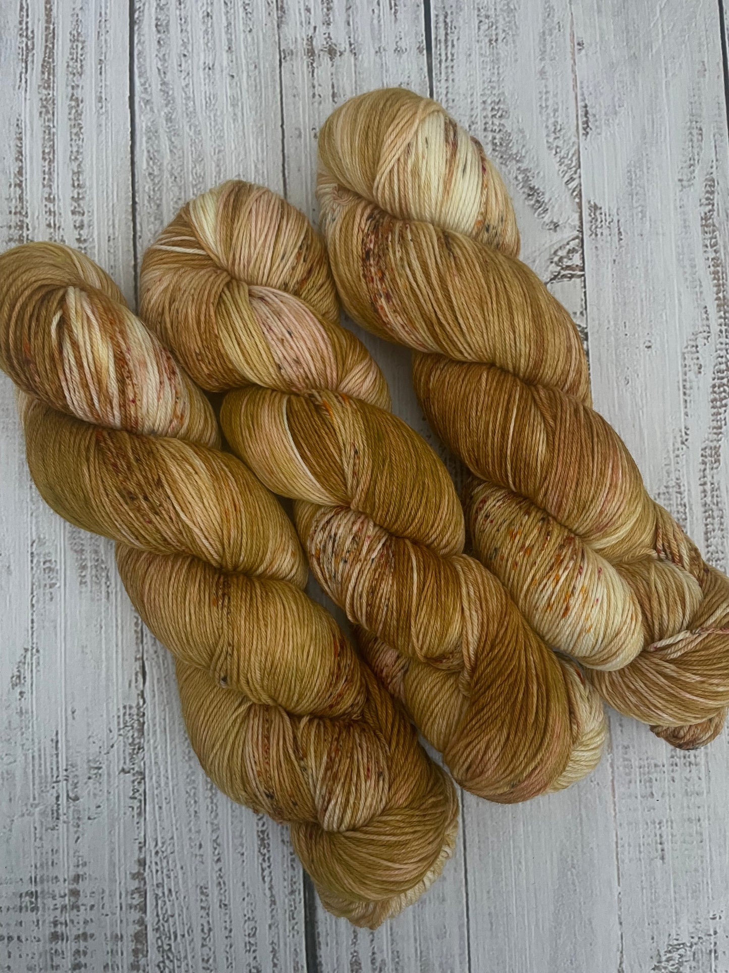 BEARS DEN ...PLUSH FINGERING WEIGHT