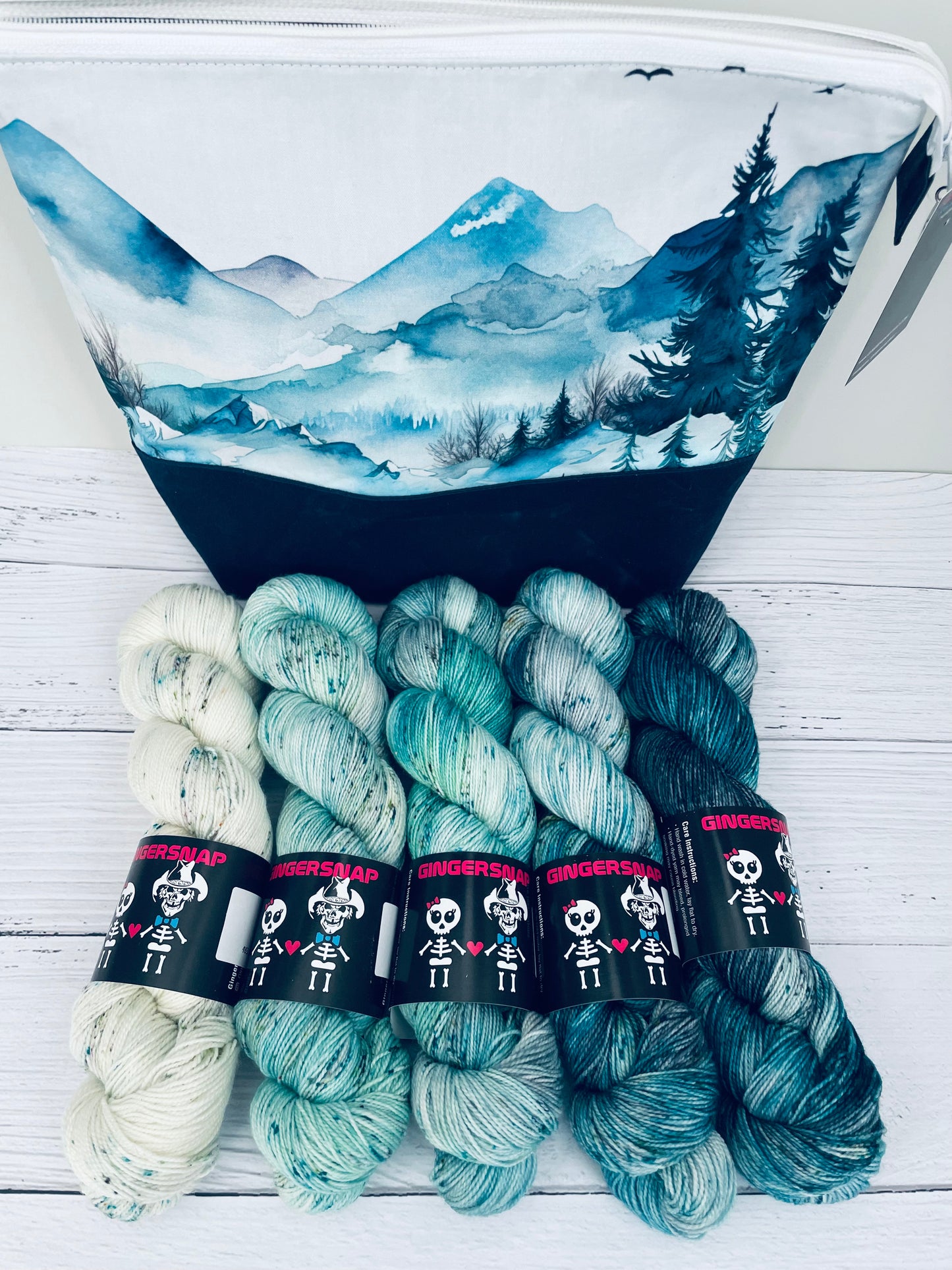 WATERCOLOUR MOUNTAINS 5 SKEIN FADE ON LUSH FINGERING 2 PLY ....CHOOSE COLOURWAY FROM MENU