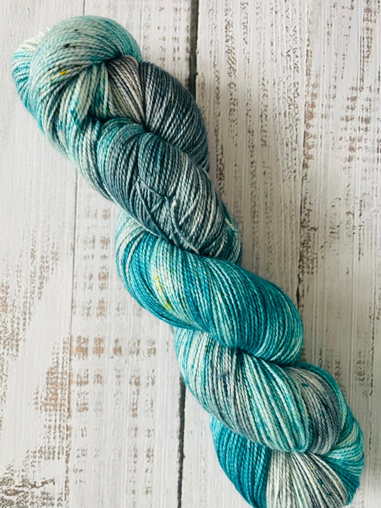 WATERCOLOUR MOUNTAINS 5 SKEIN FADE ON LUSH FINGERING 2 PLY ....CHOOSE COLOURWAY FROM MENU