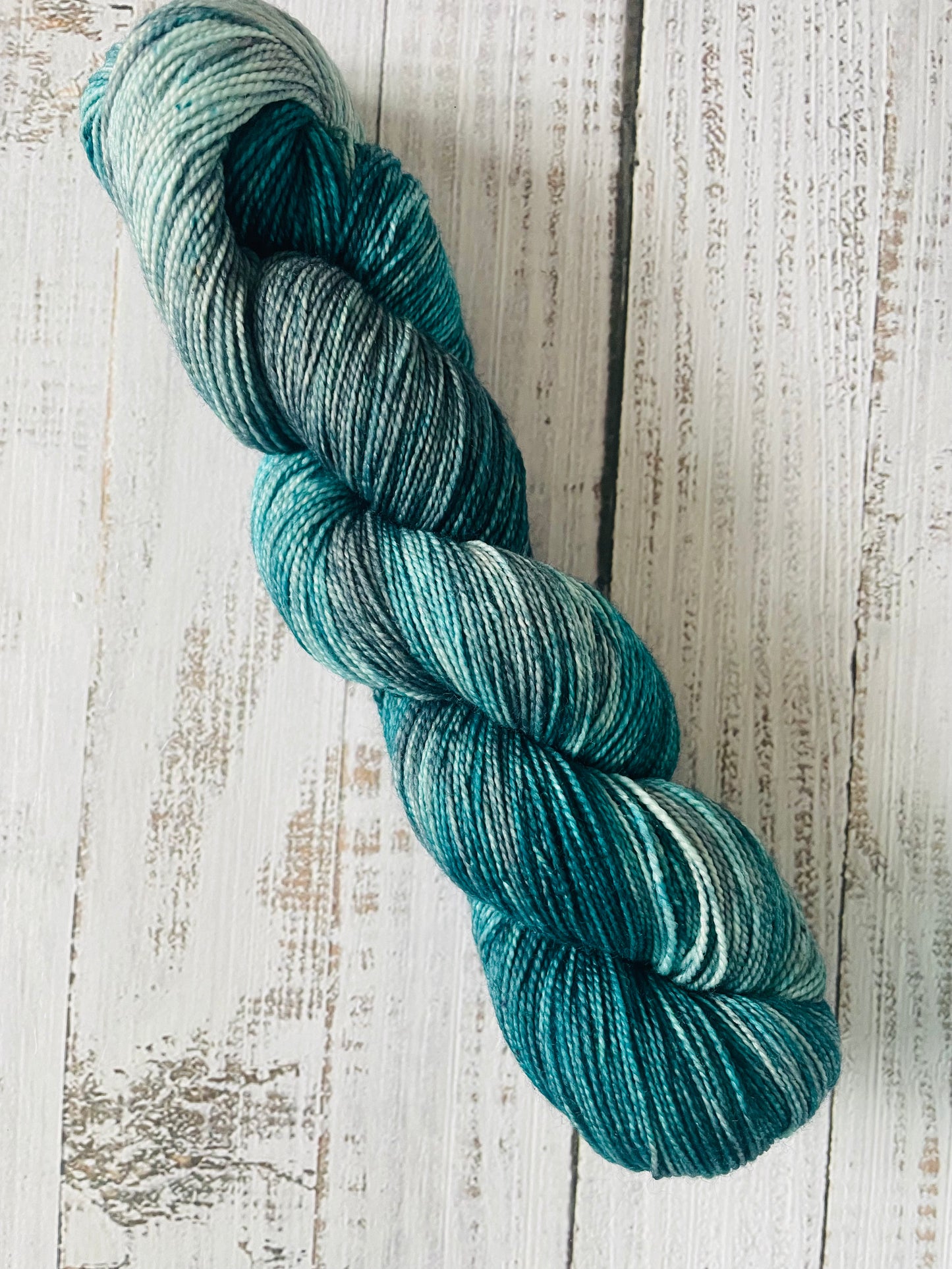WATERCOLOUR MOUNTAINS 5 SKEIN FADE ON LUSH FINGERING 2 PLY ....CHOOSE COLOURWAY FROM MENU