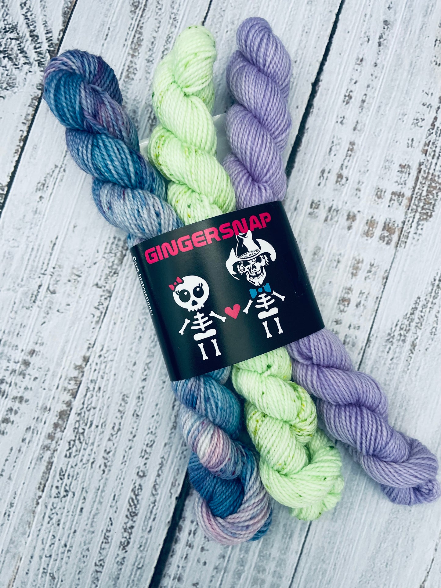 JUNE'S GNOME CLUB ...PLEASE CHOOSE SET FROM MENU .... LUSH FINGERING WEIGHT 2 PLY