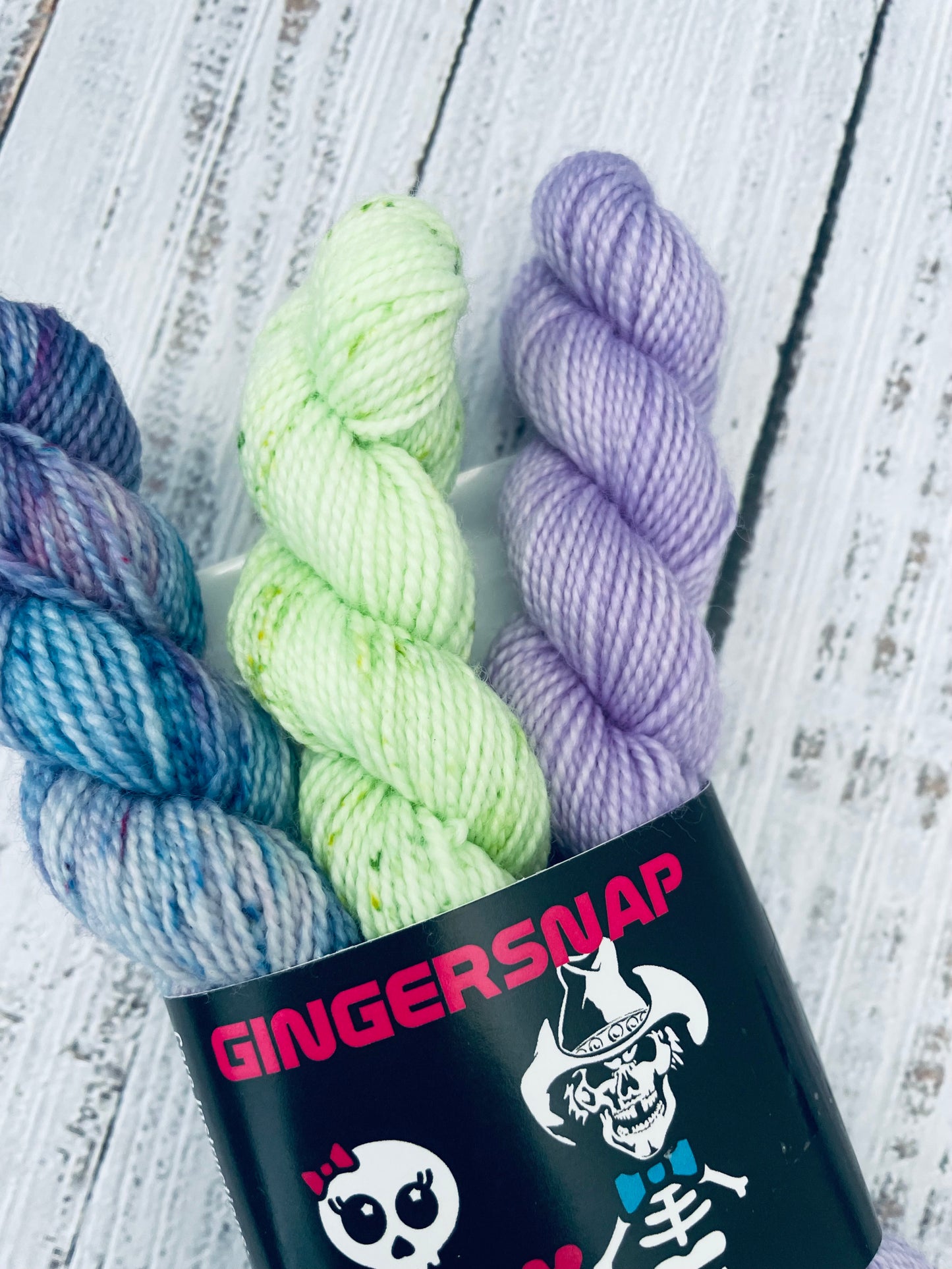 JUNE'S GNOME CLUB ...PLEASE CHOOSE SET FROM MENU .... LUSH FINGERING WEIGHT 2 PLY