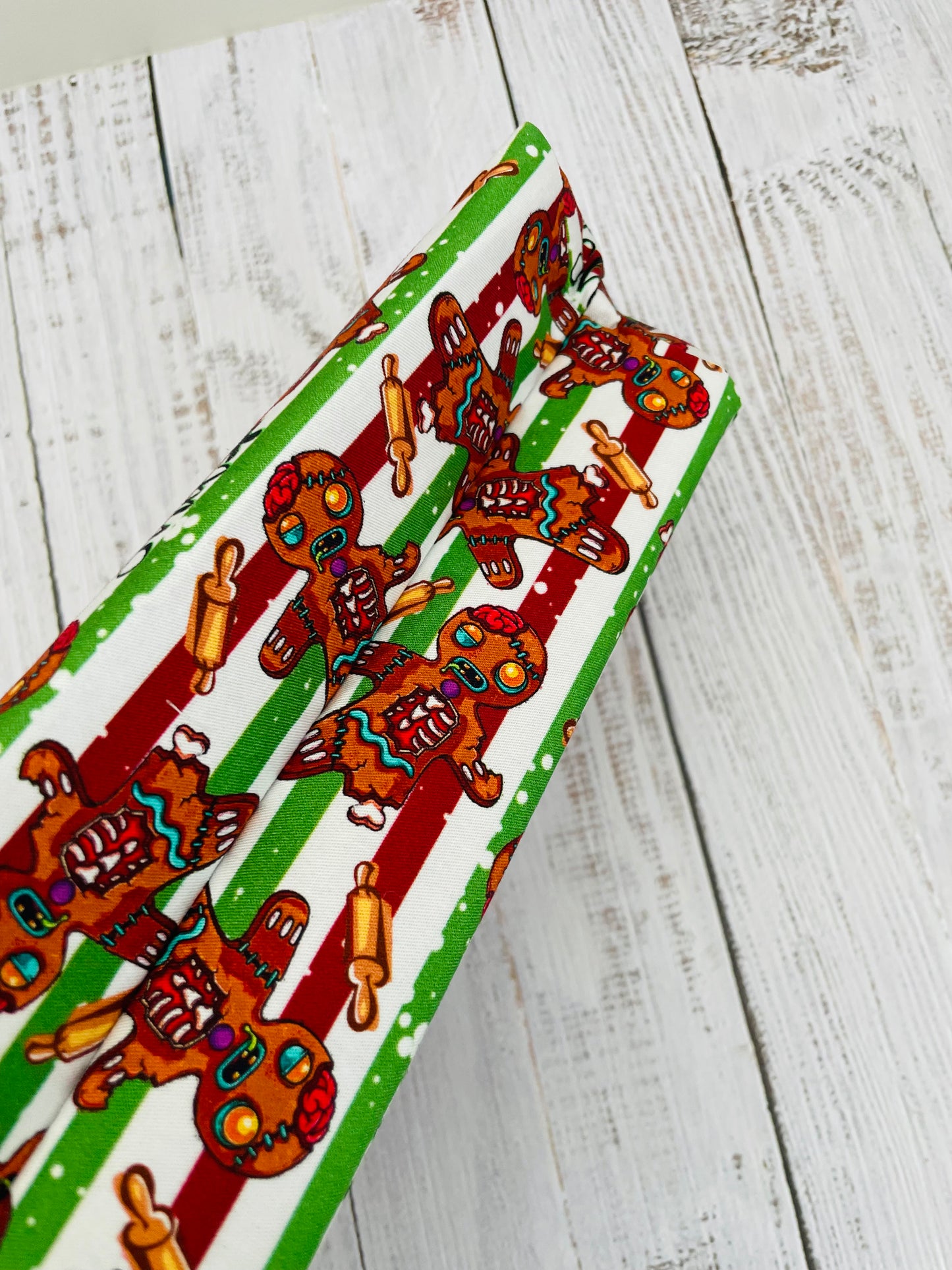 NAUGHTY GINGERBREAD ....CAKE CADDY