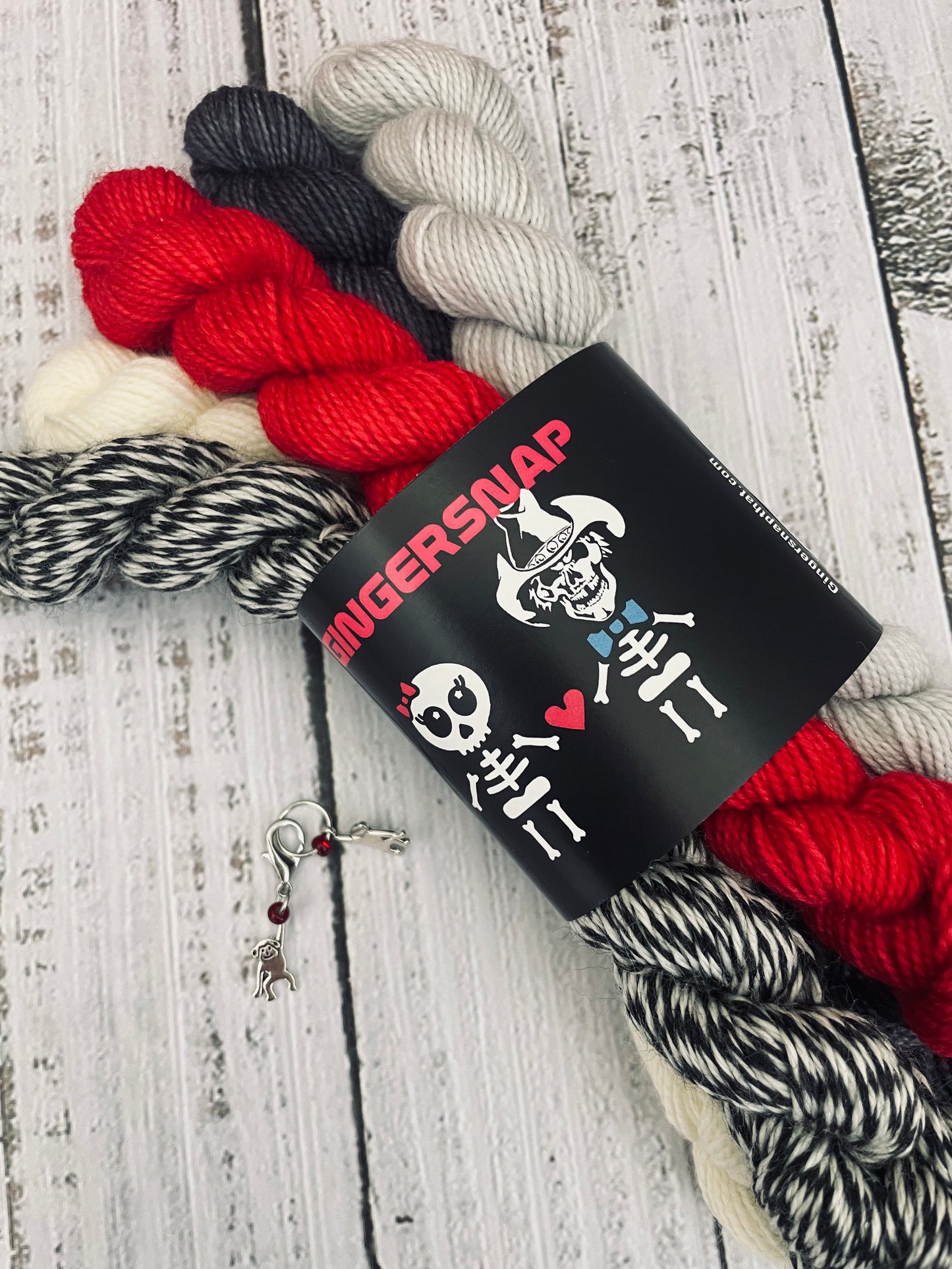 SOCK MONKEY MINI TOTE BAG & MINISNAP SET ...LUSH Fingering & Mighty Marled fingering (5)...1 SET OF MONKEY STITCH TOPPERS, 1 PROGRESS KEEPER, 1 STITCH MARKER