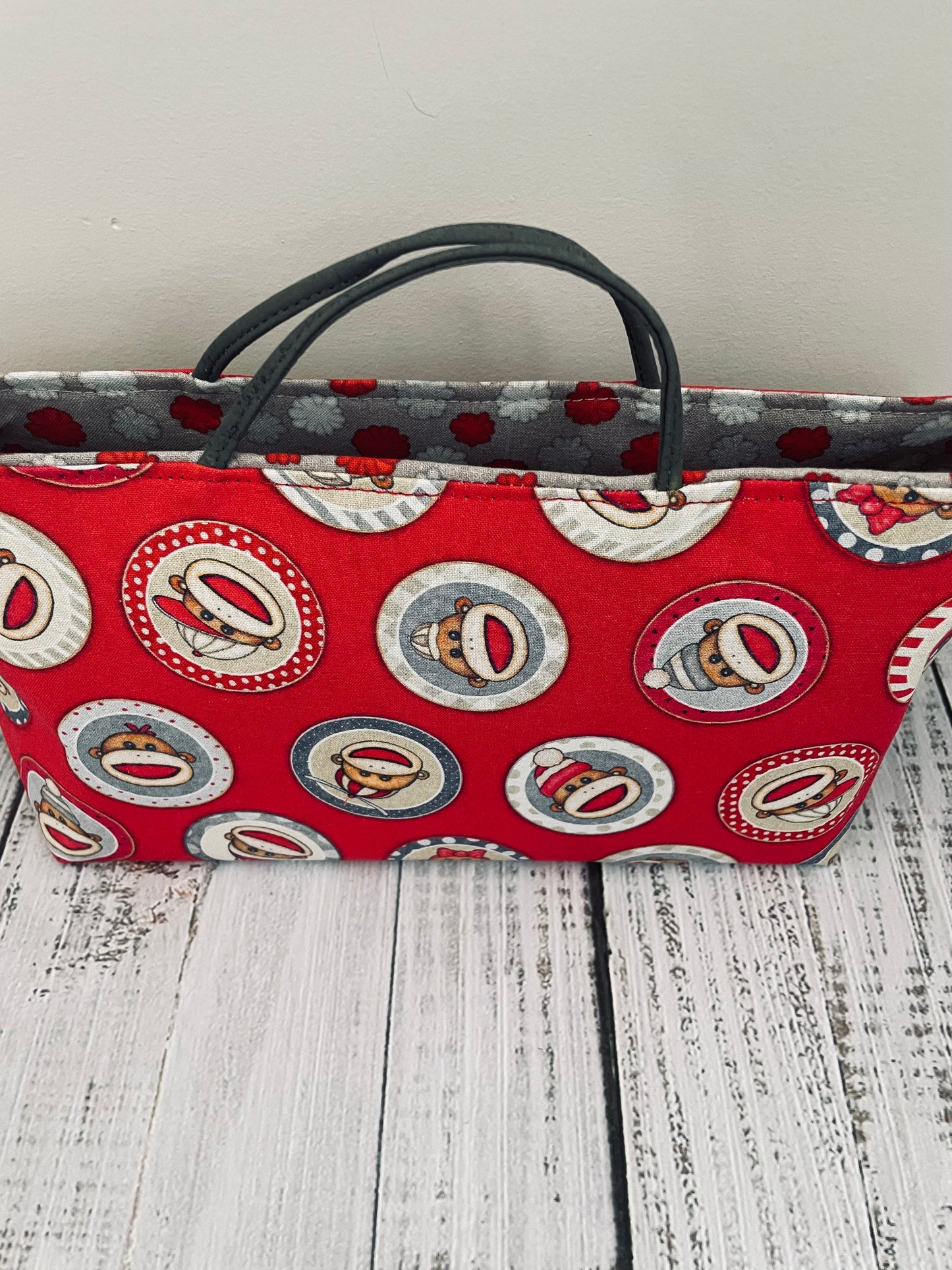 SOCK MONKEY MINI TOTE BAG & MINISNAP SET ...LUSH Fingering & Mighty Marled fingering (5)...1 SET OF MONKEY STITCH TOPPERS, 1 PROGRESS KEEPER, 1 STITCH MARKER