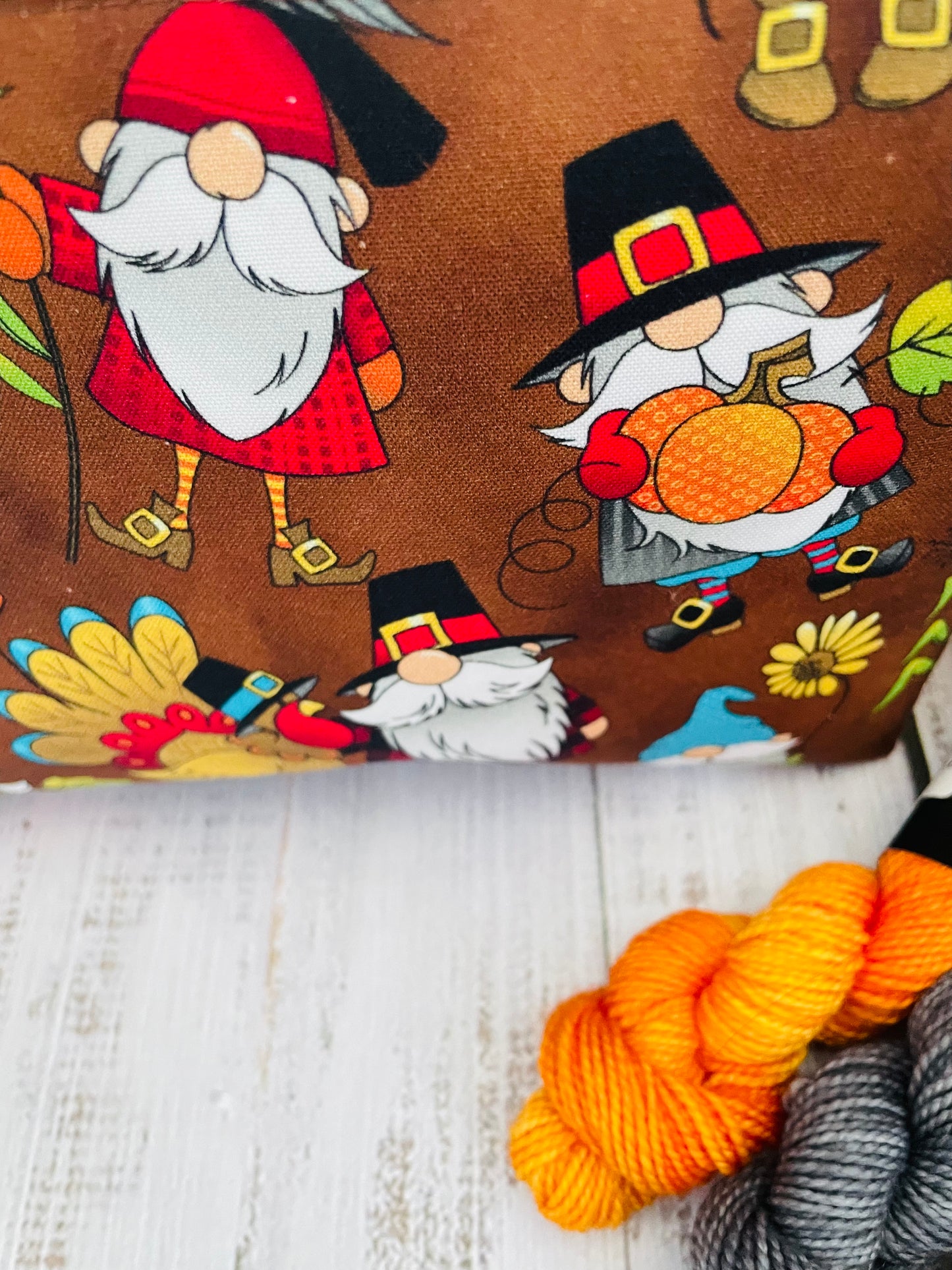 OCT GNOME CLUB ..., PLEASE CHOOSE SET FROM MENU ....GNOME ON THE RANGE ....LIMITED QUANTITIES