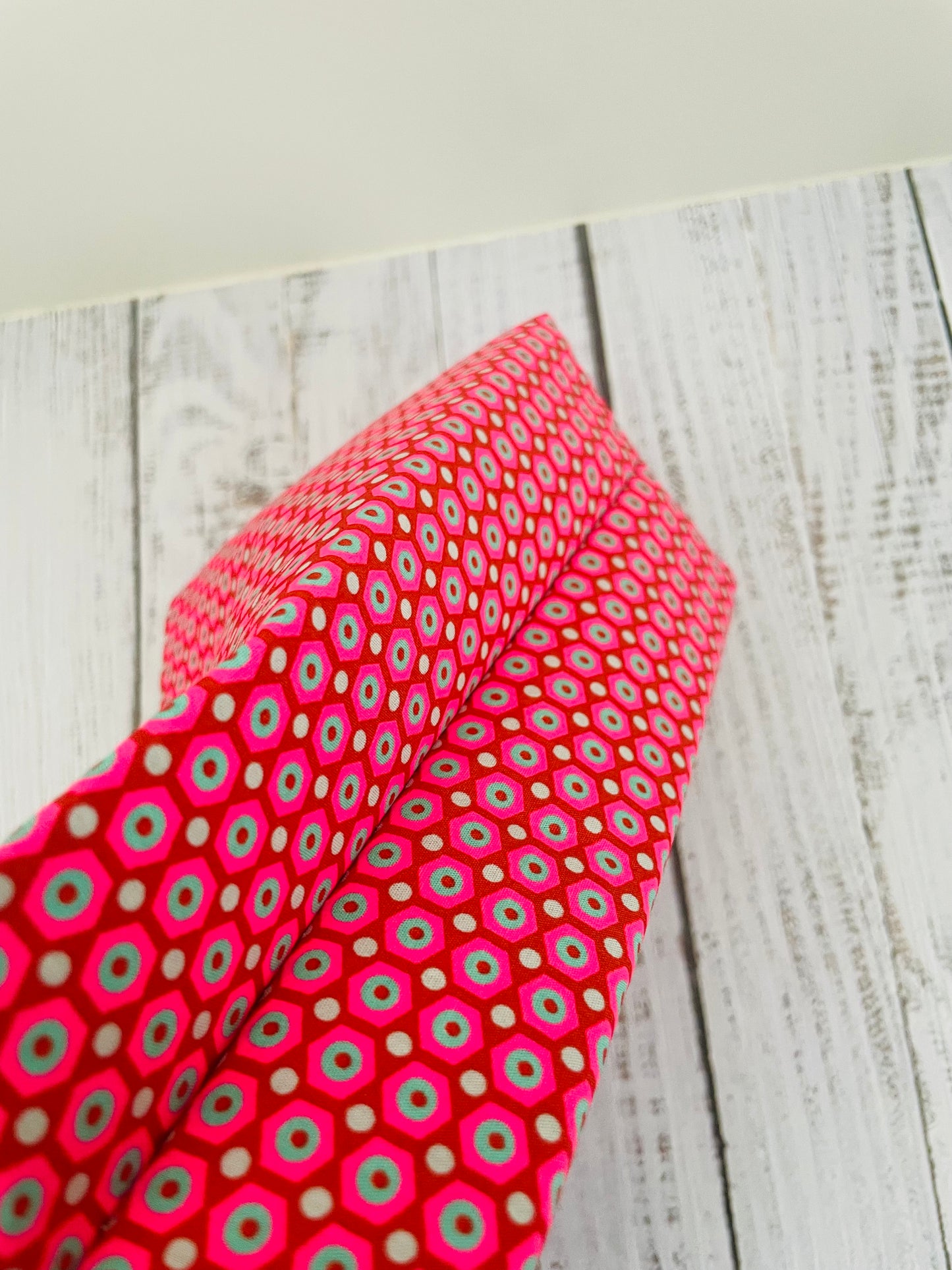 PINK GEO....MINI BASKET WITH CORK HANDLES ....BLACK LIGHT REACTIVE FABRIC