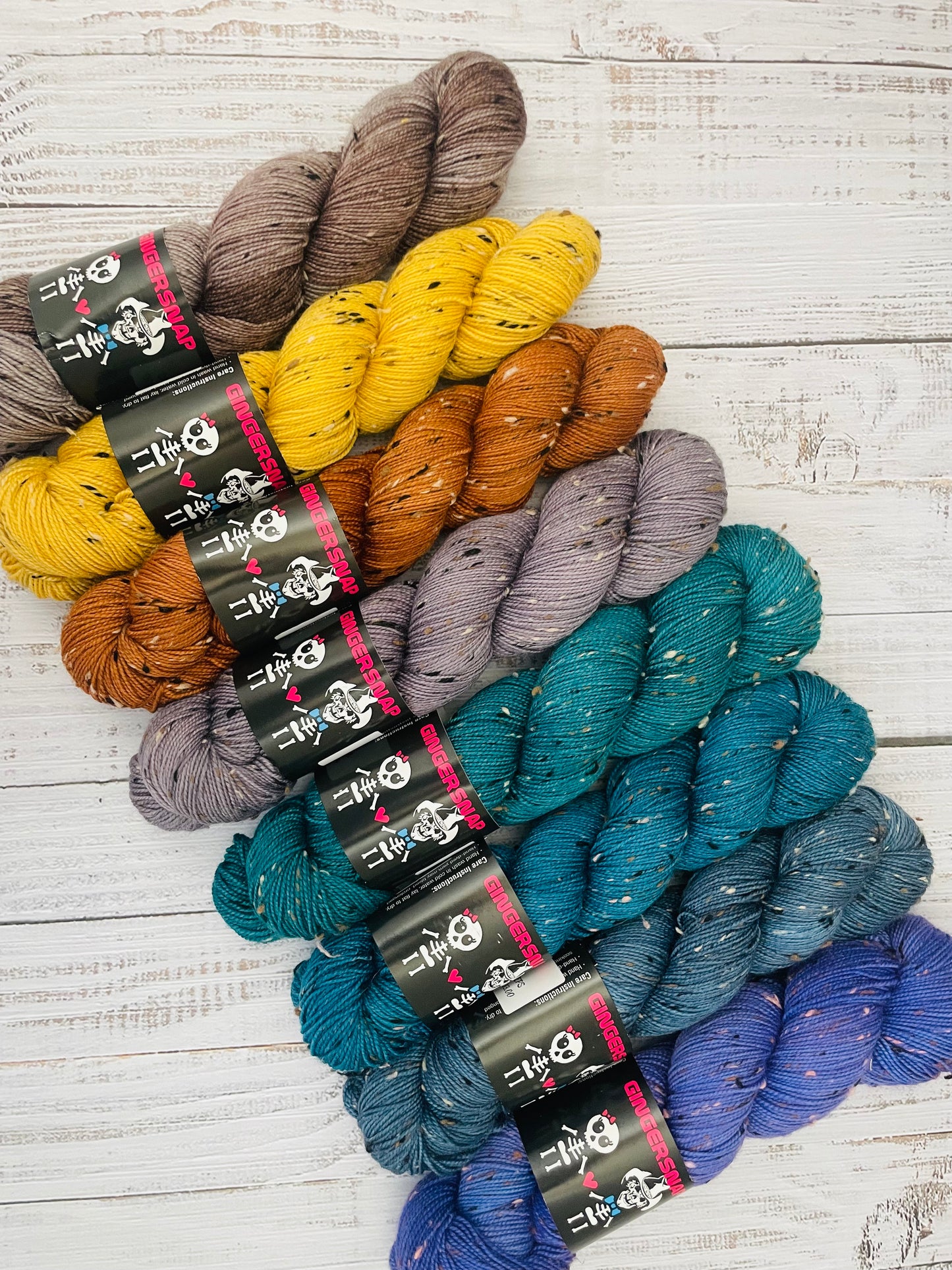 TWEEDY FINGERING  ...please choose colourway from menu
