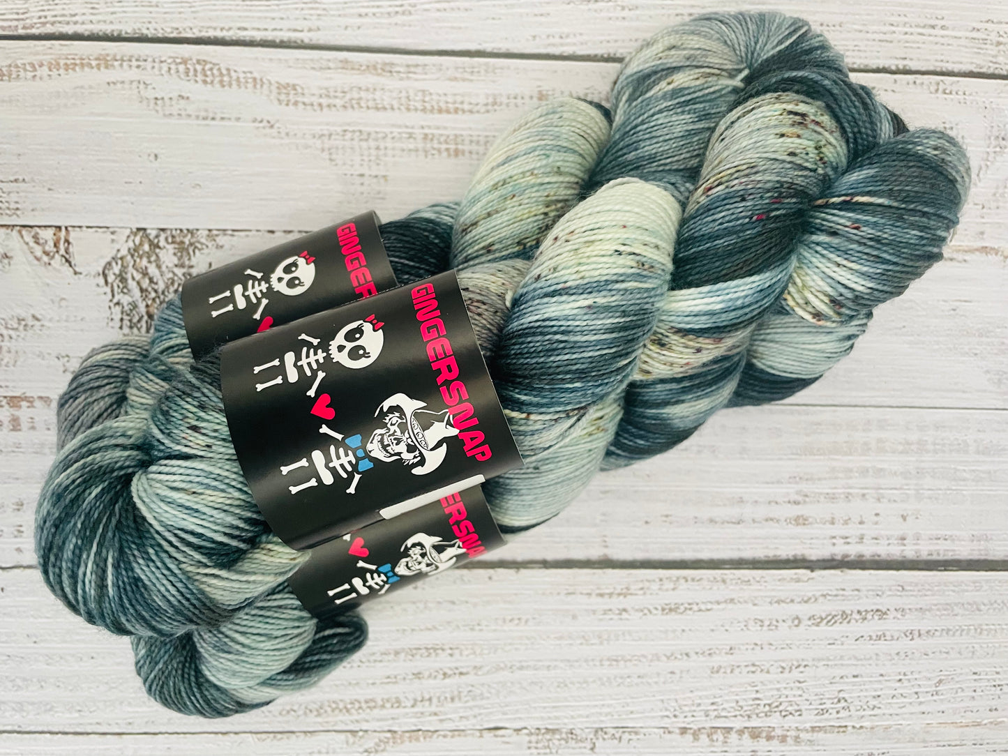 HIGHLAND COLLECTION TONALS, SEMI-SOLIDS, VARIEGATED AND SPECKLES ....please choose colourway and base from drop down menu