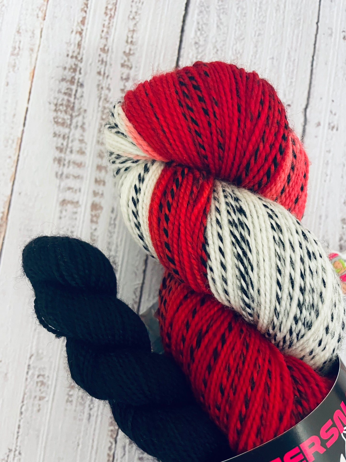 NAUGHTY SANTA SOCKET (1) ZEBRA EFFDECT