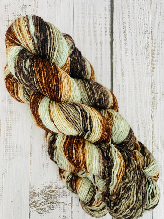 SNAKE BITE .... HEATHERED GRADIENT FULL SKEINS (FINGERING WEIGHT)