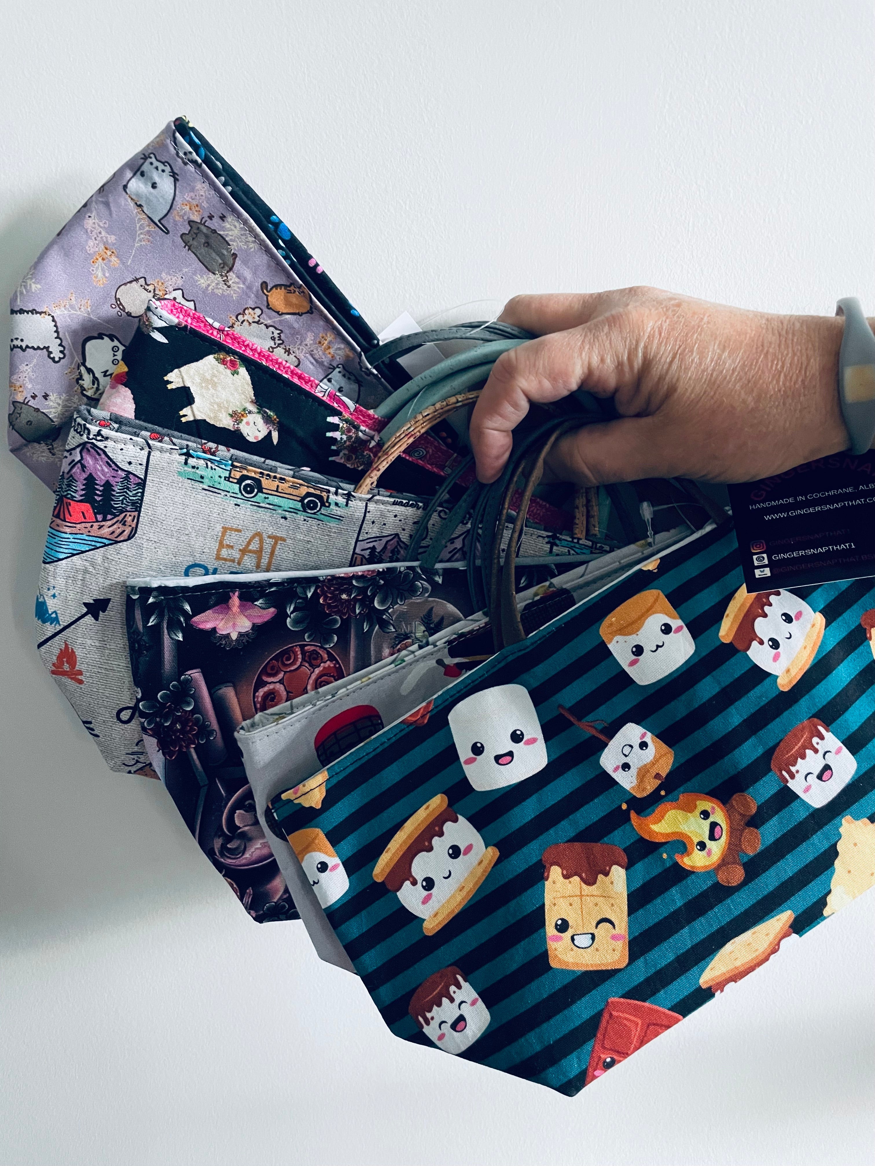 CAKE CADDY,MIDSIZE TOTES , MINI TOTE AND MINI BASKETS – Gingersnapthat