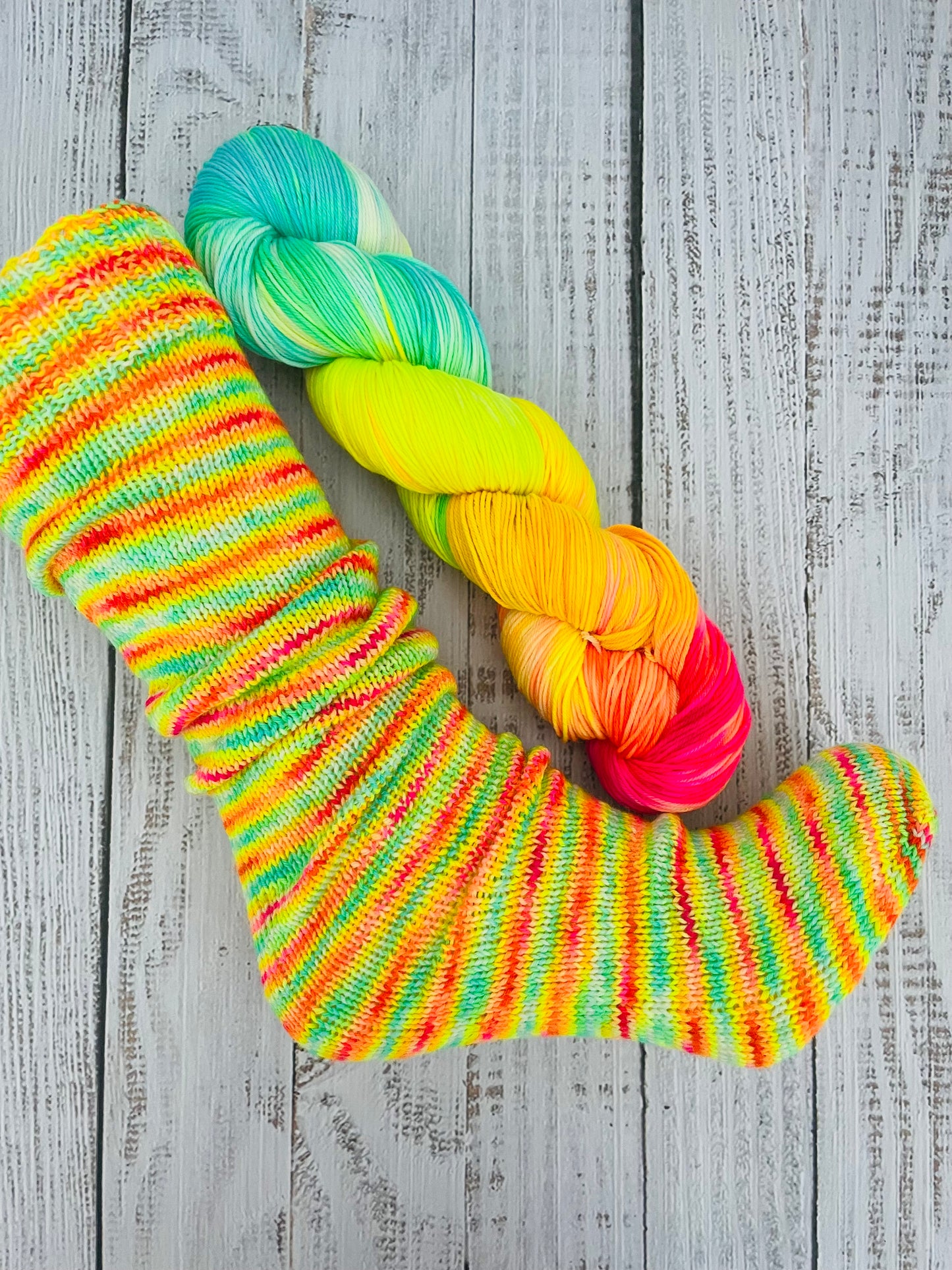 "CITRUS SUMMER”THIS WAS OUR KNIT CITY MONTREAL SIGNATURE COLOURWAY  2025.... BLACK LIGHT REACTIVE