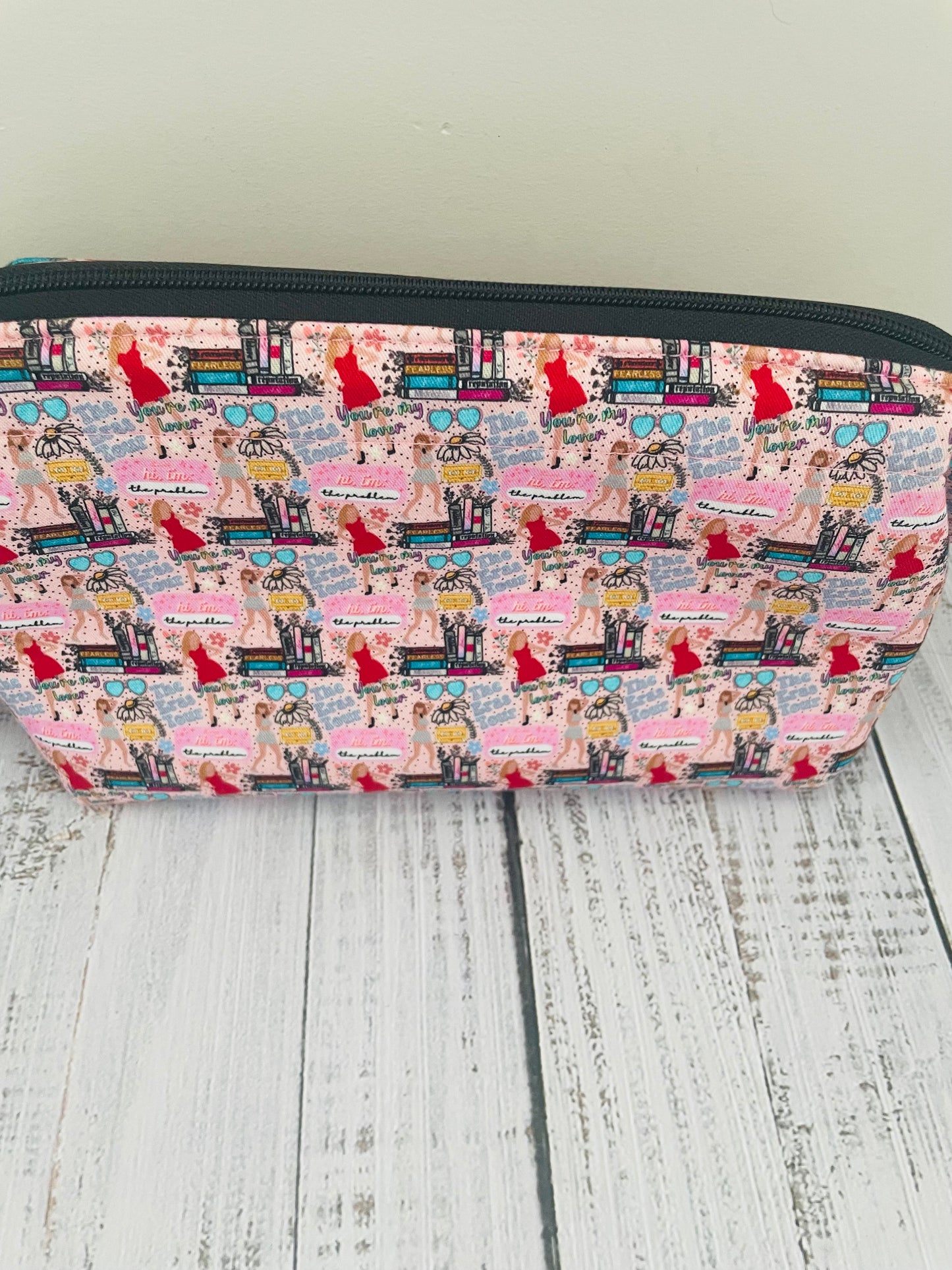 SWIFTIE   ...Small wire frame bag ...CUSTOM  PRINT