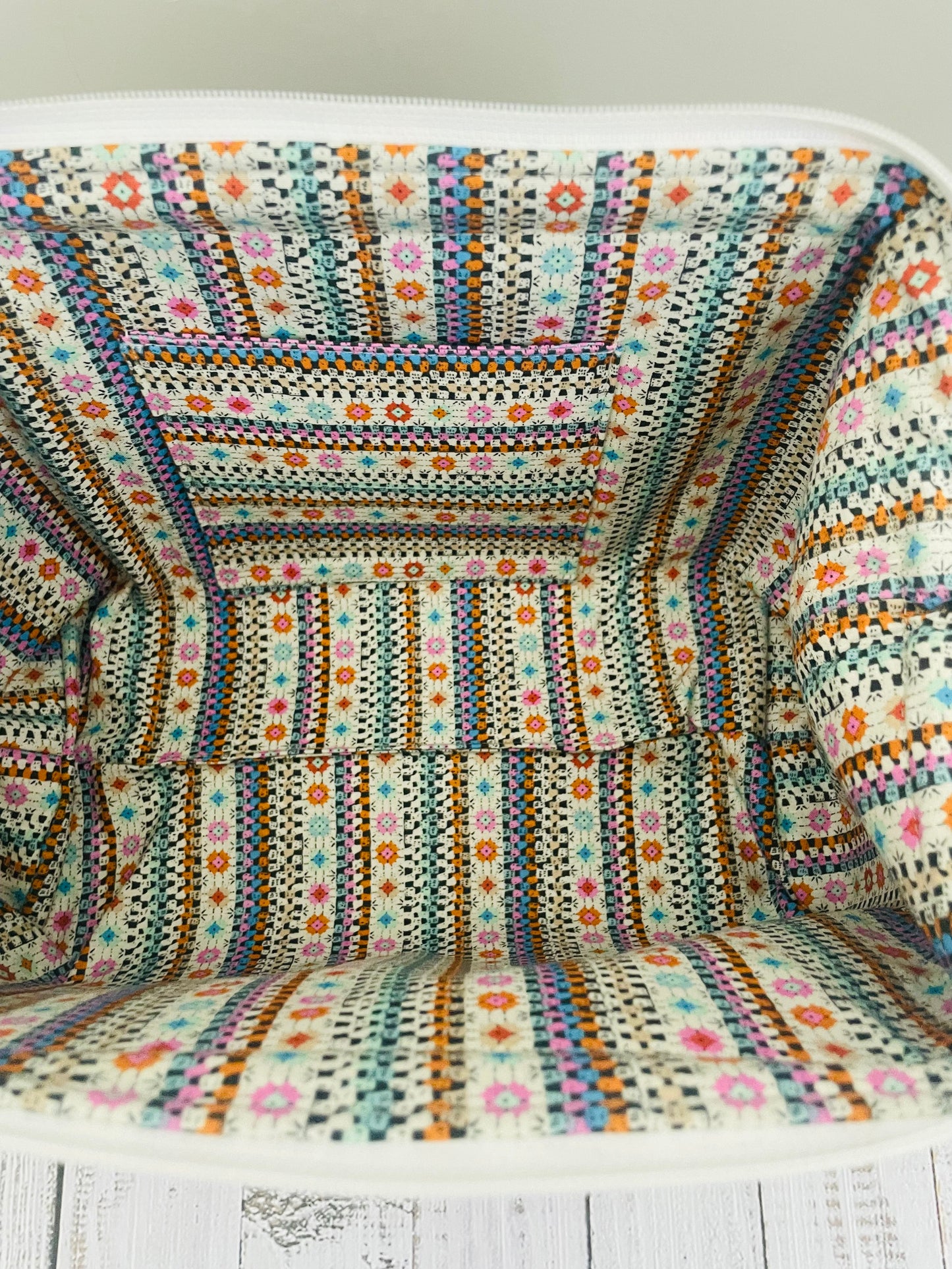 HEXY CROCHET   .... Med Wire frame bag