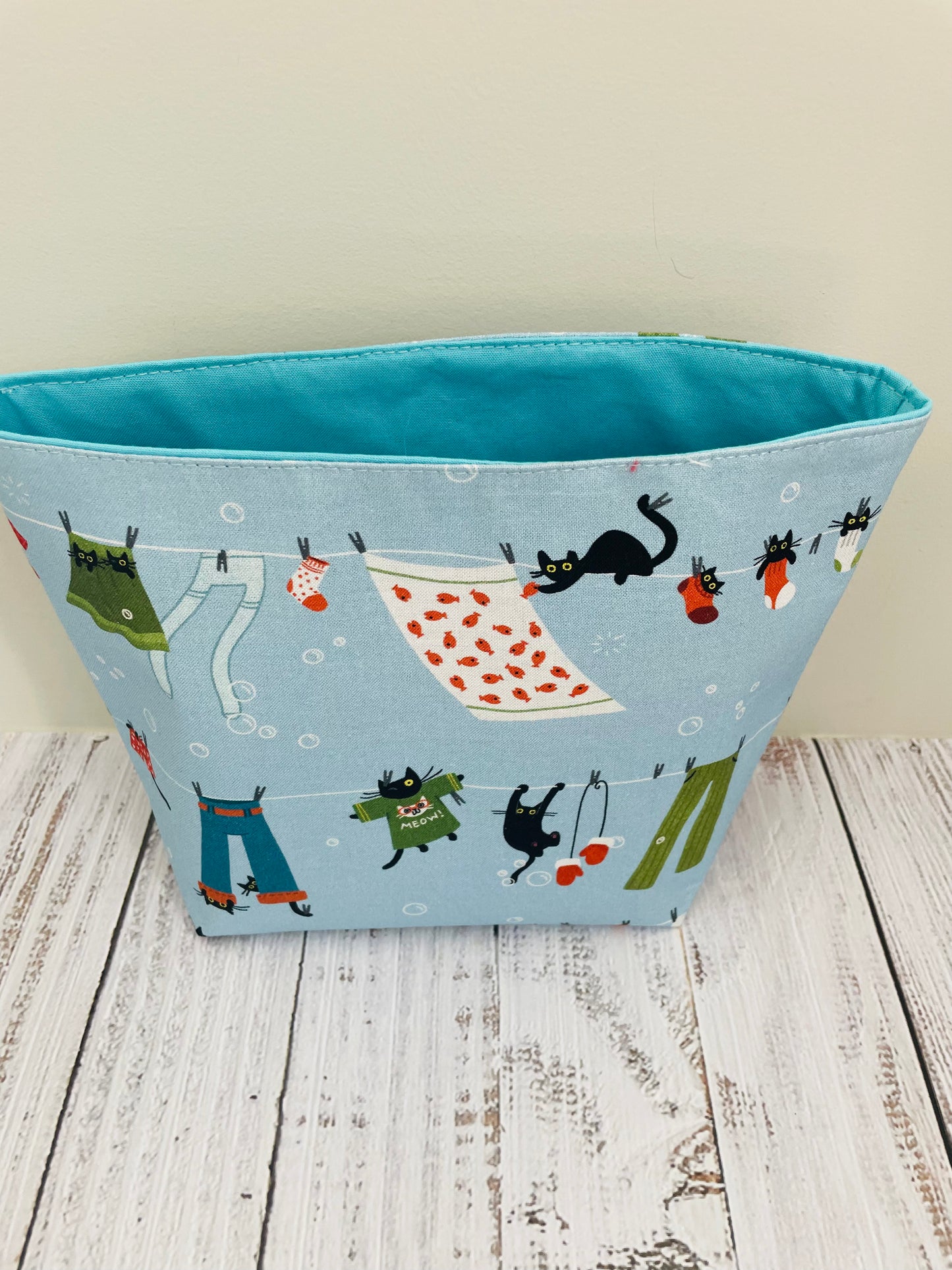 🍓🐈 PURRFECTLY PAIRED SOCK SET &  BAG UPDATE! 🐈🧺.....AUGUST 1 ST @ NOON MST