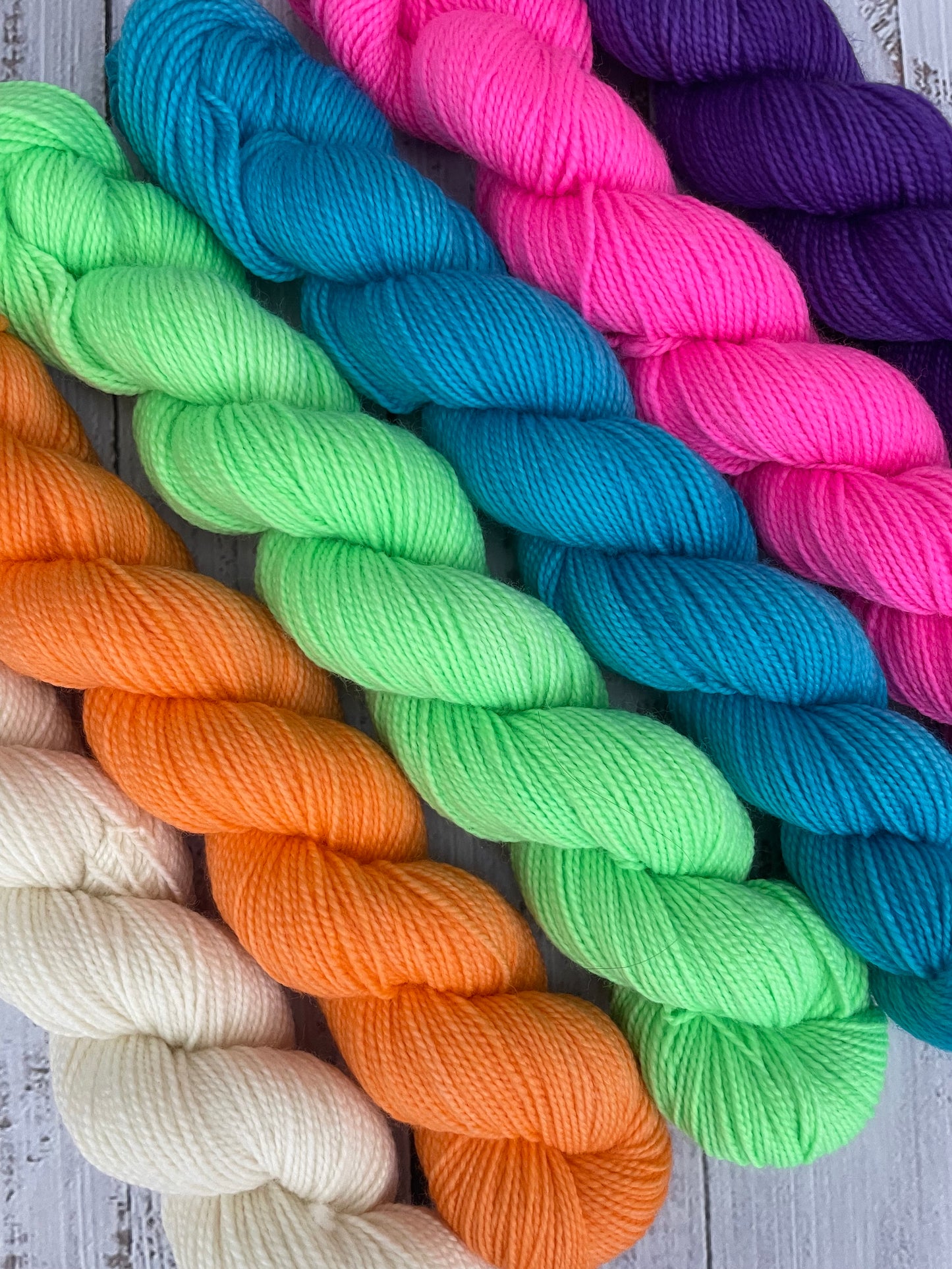 MERRYMAKING MKAL SETS .....6-50 GRAM SKEINS ....CHOOSE SET FROM MENU BELOW