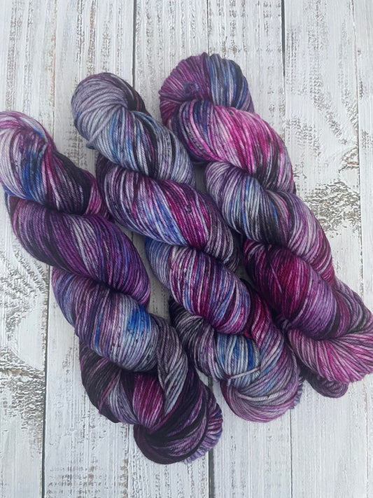 STAINED   ON CLASSIC DK