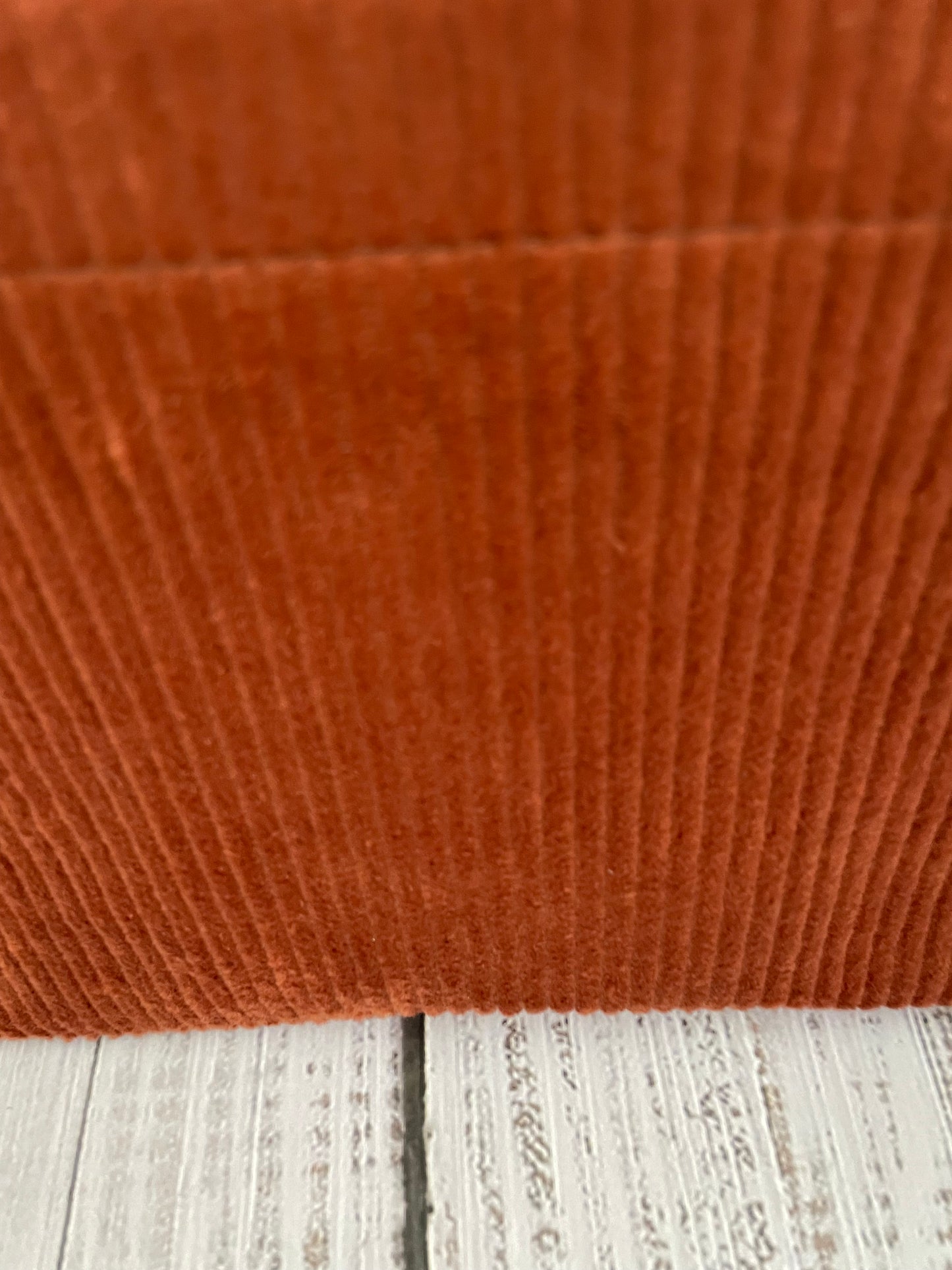 RUSTY CORDUROY   Small wire frame bag