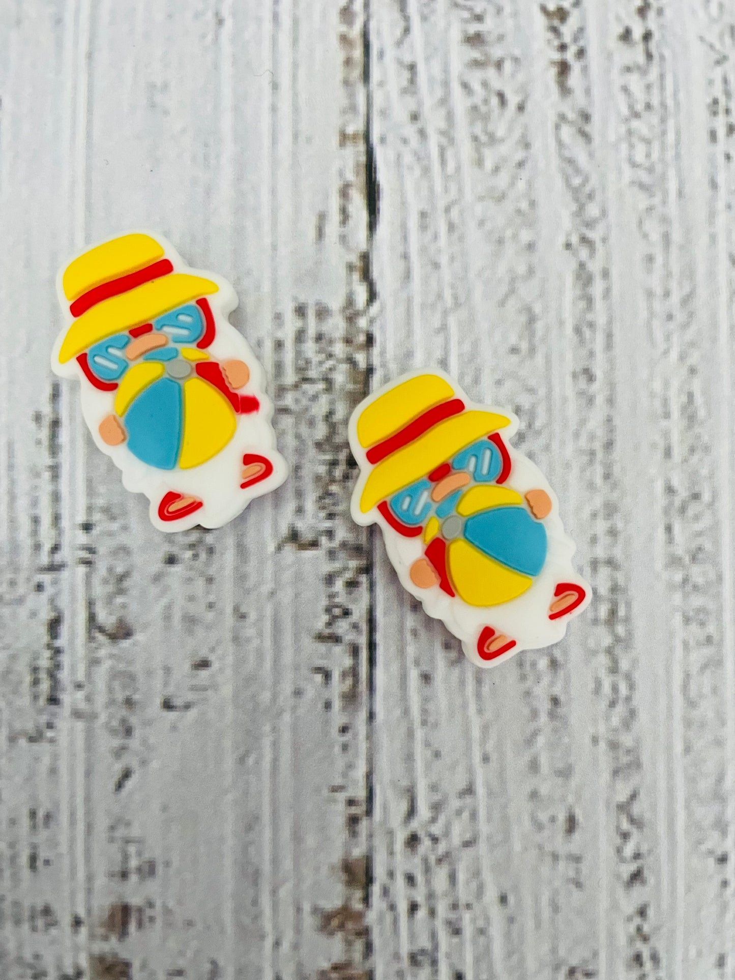 AUGUST'S GNOME CLUB , PLEASE CHOOSE SET FROM MENU ....SWEET SUMMERTIME GNOME ....LIMITED QUANTITIES