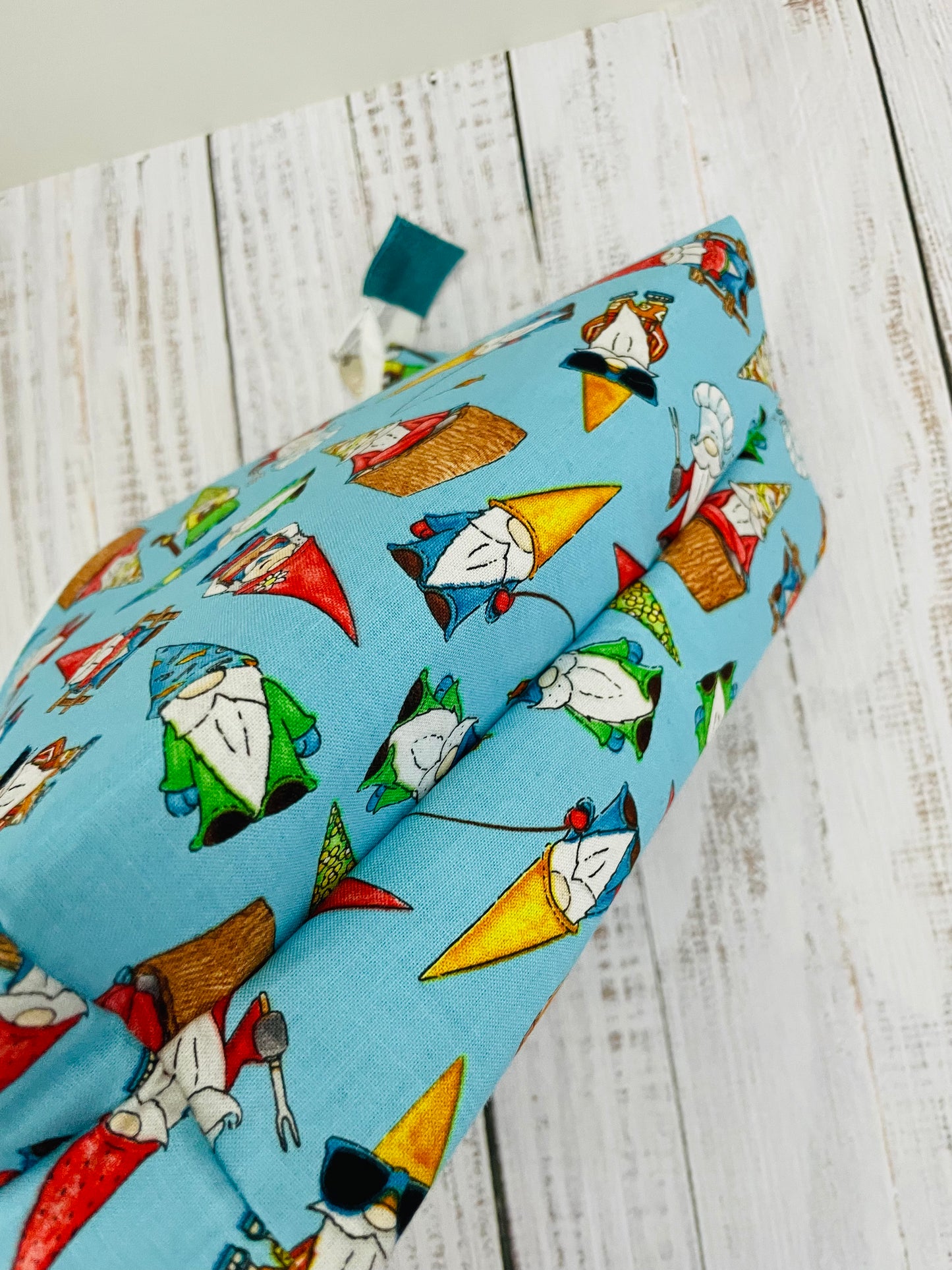 AUGUST'S GNOME CLUB , PLEASE CHOOSE SET FROM MENU ....SWEET SUMMERTIME GNOME ....LIMITED QUANTITIES