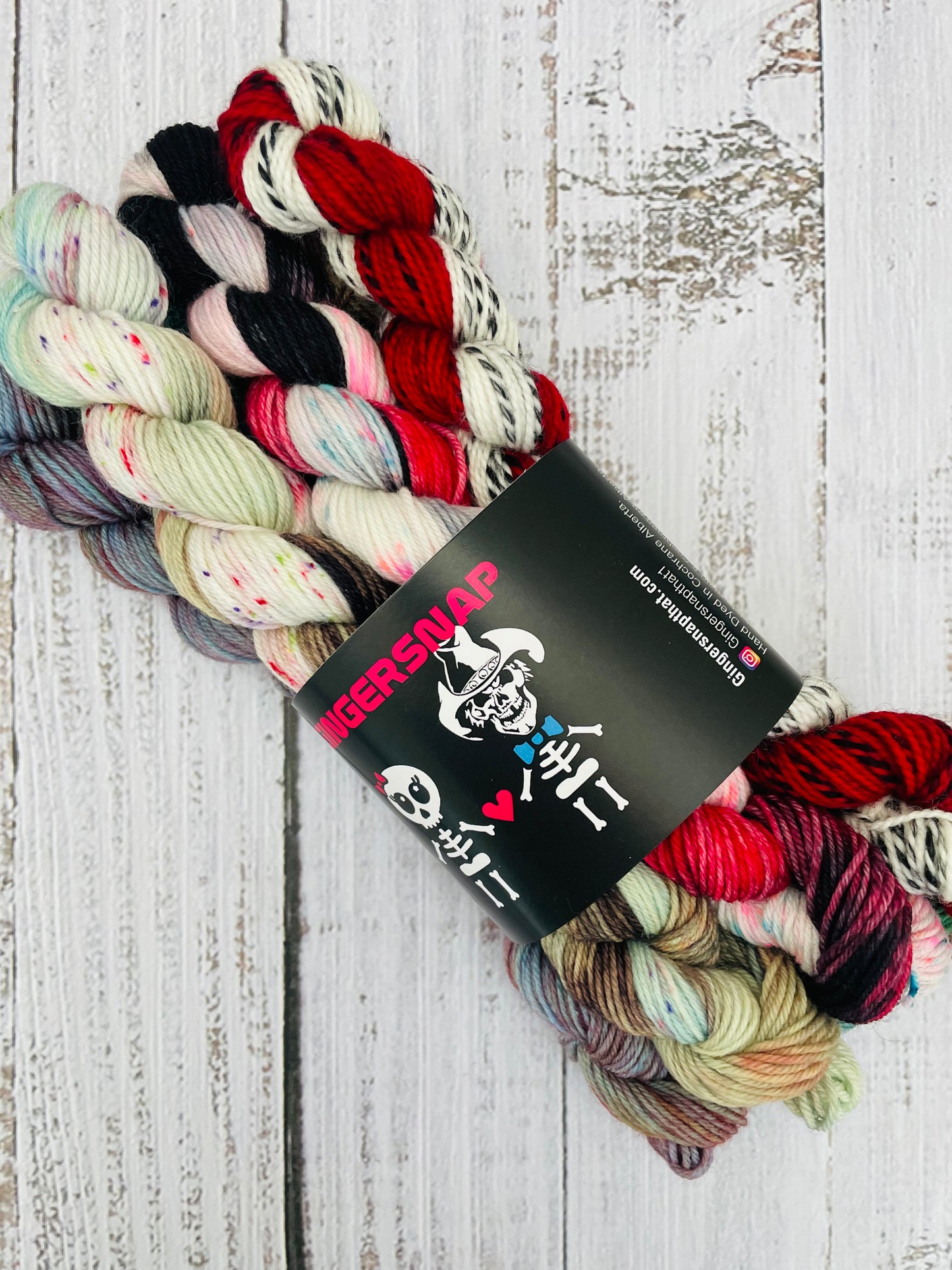 CHRISTMAS CHAOS  MINISNAP SET (6)...DUST FINGERING WEIGHT ( SPECIAL EDITION COLOURWAYS )