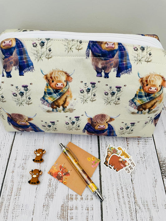 HIGHLAND COO IN TARTAN  MED WIRE FRAME BAG...CUSTOM PRINT....STITCH STOPPERS , PEN, STICKY NOTE PAD AND SYICKERS