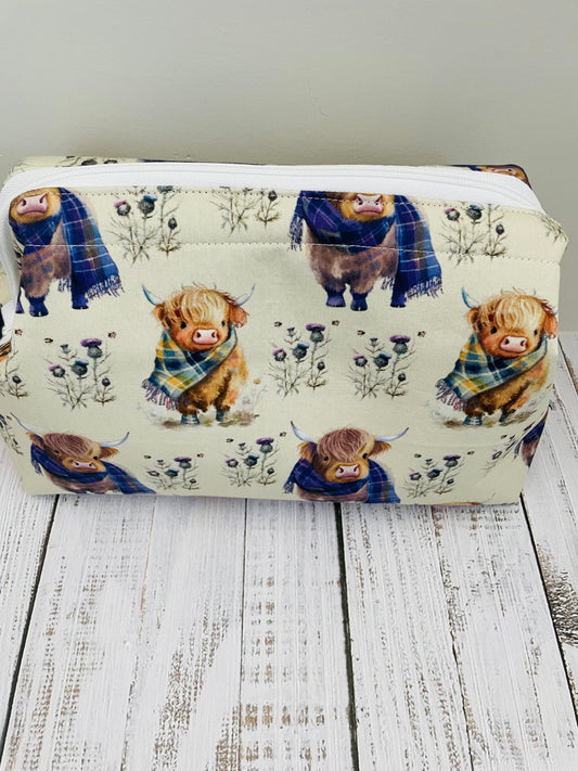 HIGHLAND COO IN TARTAN SMALL WIRE FRAME BAG, STITCH STOPPERS , pen STICKY NOTES CUSTOM  PRINT