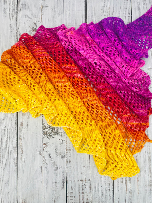 SUNNY DAYS  .... HEATHERED GRADIENT FULL SKEINS (FINGERING WEIGHT)