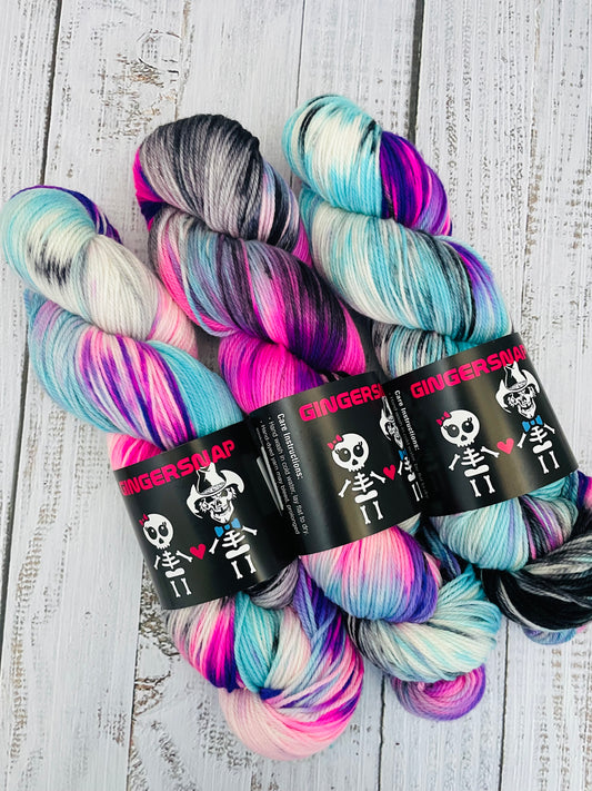 MAGIC ....SOFT SOCK FINGERING WEIGHT ...BLACK LIGHT REACTIVE