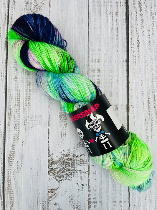 ROYAL VOLTAGE (QUEEN CITY FIBREFEST EXCLUSIVE COLOURWAY 2025)....LUSH FINGERING WEIGHT ...BLACK LIGHT REACTIVE
