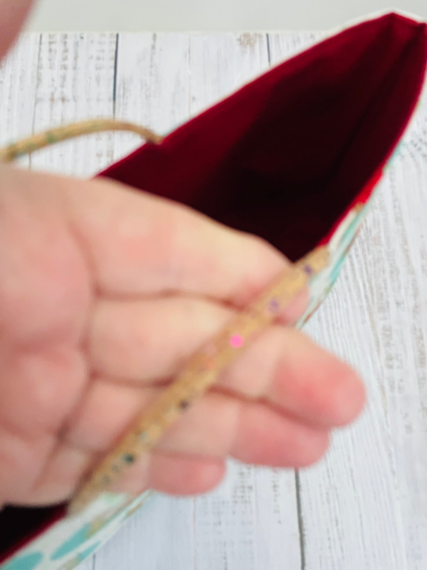 RETRO DEER  ....MIDSIZE TOTE BAG   WITH CORK HANDLES