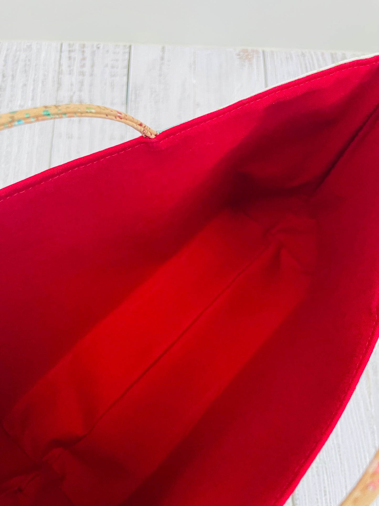 RETRO DEER  ....MIDSIZE TOTE BAG   WITH CORK HANDLES