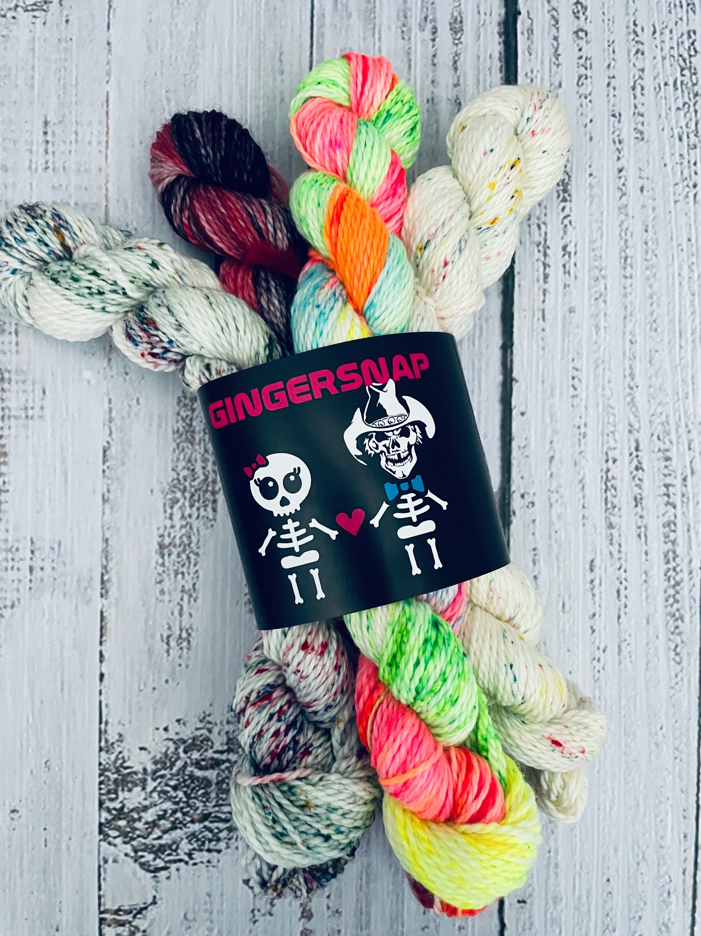 MERRY MISCHIEF MINISNAP SET (4) ...LUX FINGERING WEIGHT 17 MICRON