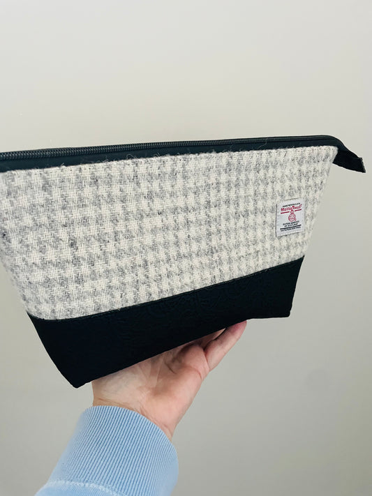 GREY , CREAM HARRIS TWEED .. Lifestyle plus bag (soft no wire , but interfaced BLACK LACE FAUX LEATHER BOTTOM