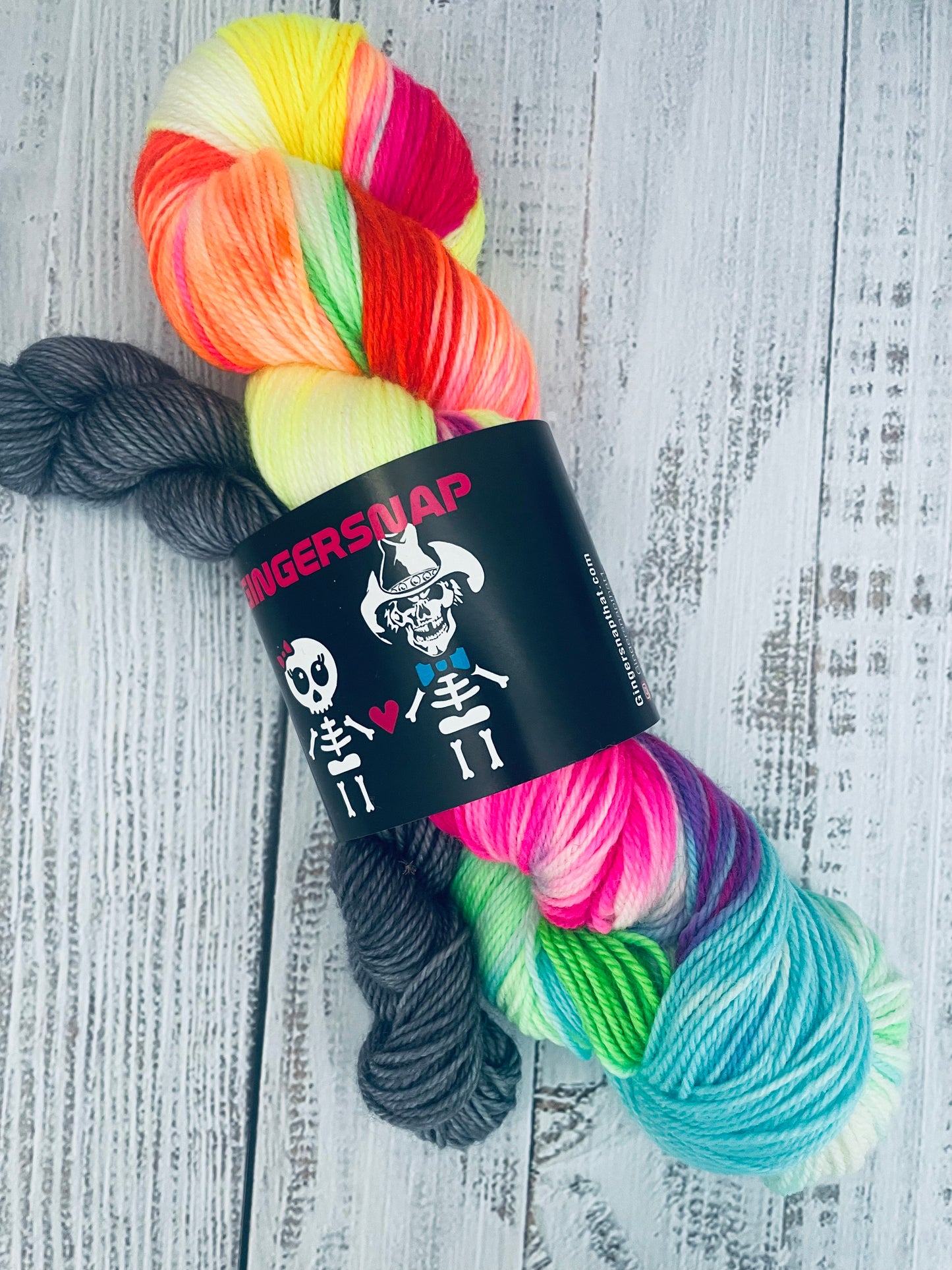 PRE-ORDER ....6 TH ANNUAL CHRISTMAS EVE CAST-ON BOX  .."GNOMEBODY DOES CHRISTMAS LIKE THIS"