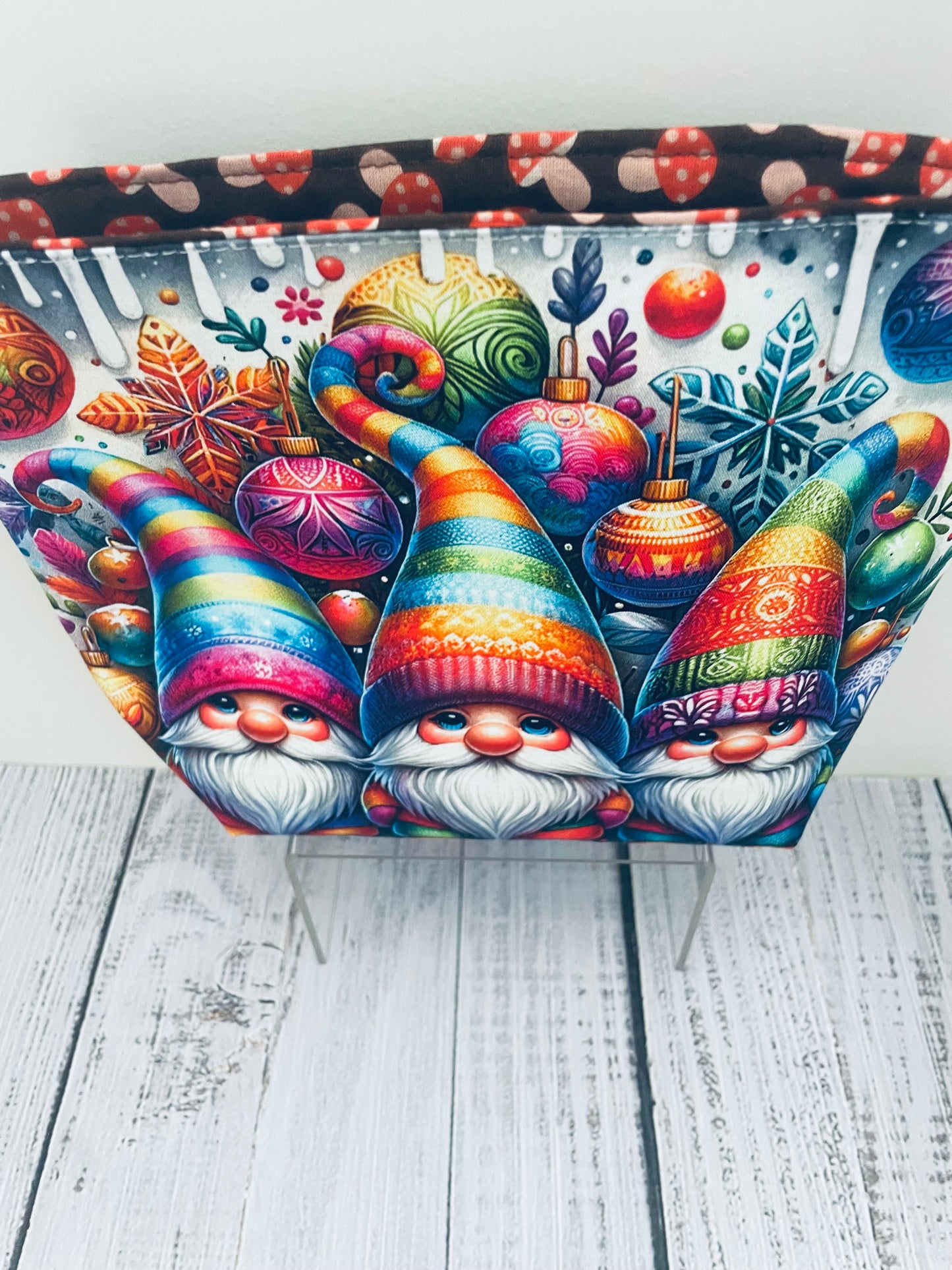 PRE-ORDER ....6 TH ANNUAL CHRISTMAS EVE CAST-ON BOX  .."GNOMEBODY DOES CHRISTMAS LIKE THIS"