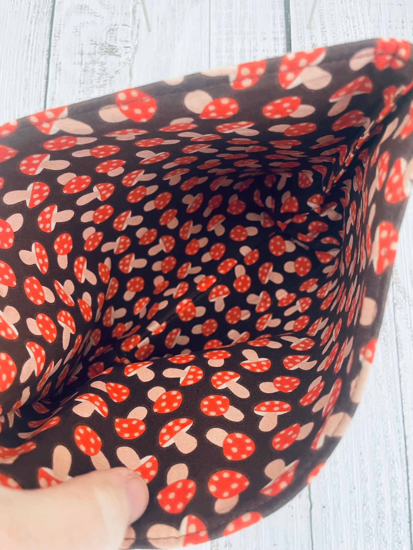 PRE-ORDER ....6 TH ANNUAL CHRISTMAS EVE CAST-ON BOX  .."GNOMEBODY DOES CHRISTMAS LIKE THIS"