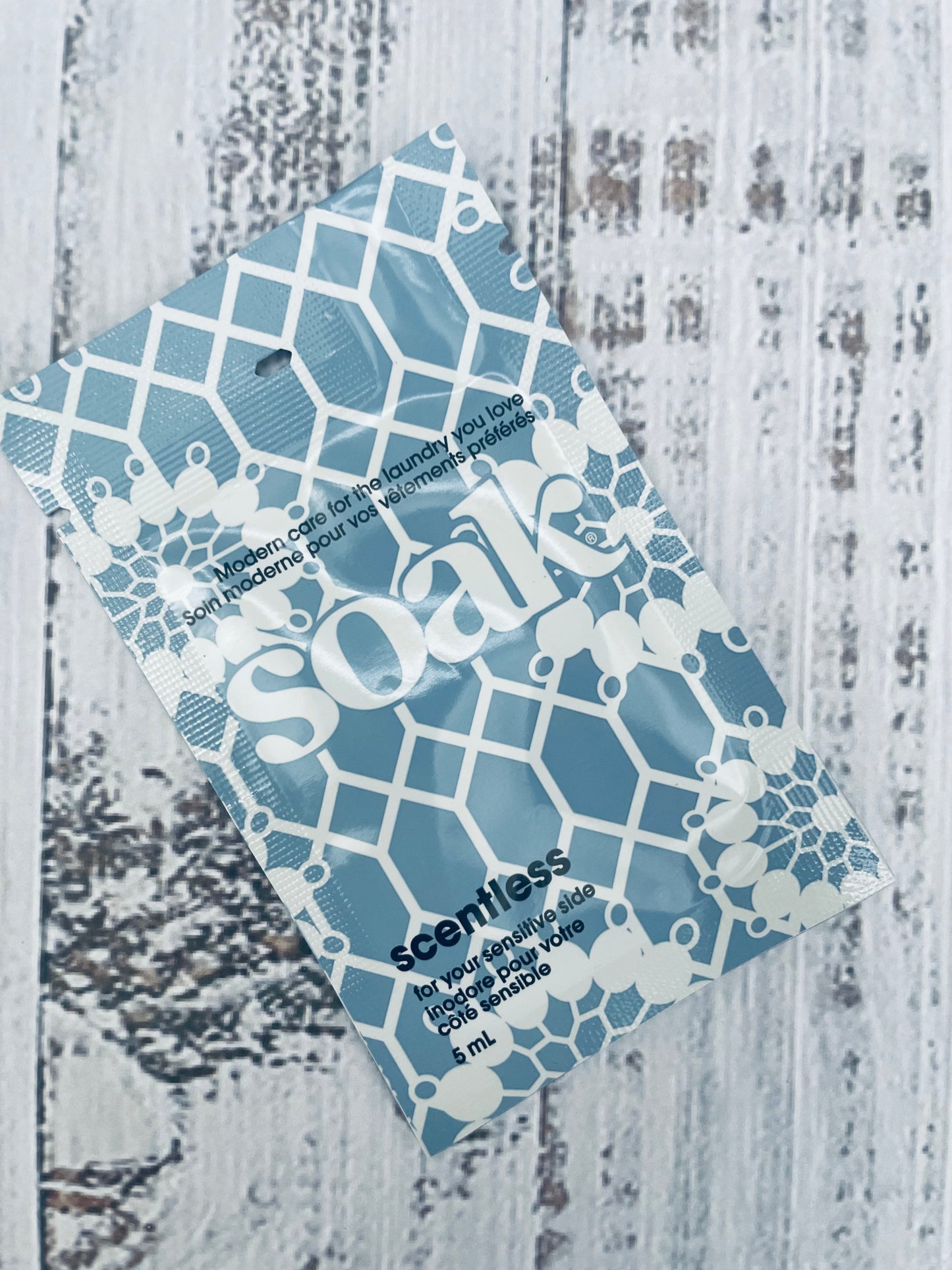 PRE-ORDER OF OUR 6 TH ANNUAL NEW YEARS EVE CAST ON BOX .."FLORAL FROSTBITE"SHIPS THE WEEK OF DEC 10TH 2025