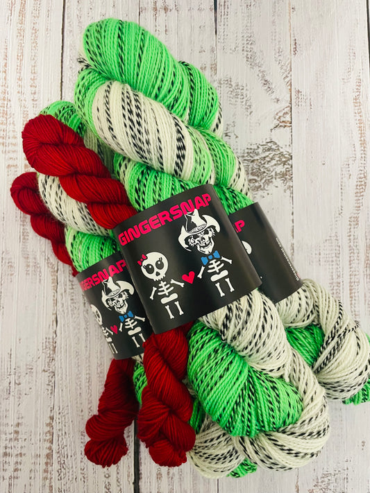 ELF YOURSELF  SOCKET (1) ZEBRA EFFECT...WITH THEMED STOTCH STOPPERS