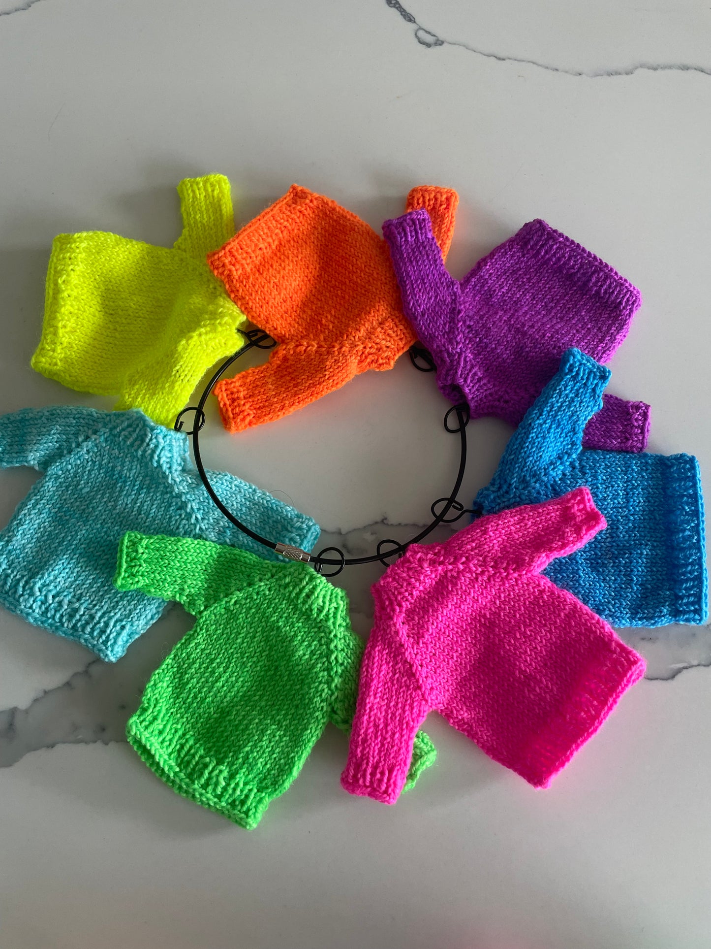 CHRISTMAS CHAOS  MINISNAP SET (6)...DUST FINGERING WEIGHT ( SPECIAL EDITION COLOURWAYS )