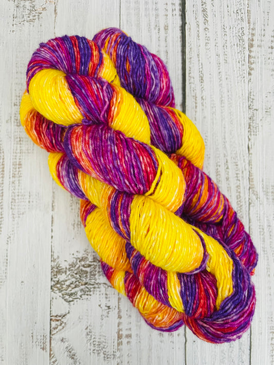 SUNBEAM .... HEATHERED GRADIENT FULL SKEINS (FINGERING WEIGHT)