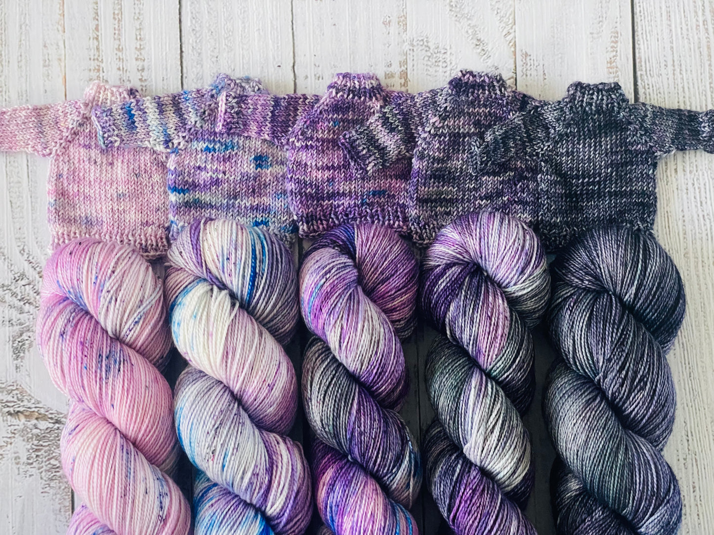 FIREFLY FOREST FADE ON PLUSH FINGERING AND CLASSIC  DK ….CHOOSE COLOURWAY AND BASE FROM MENU