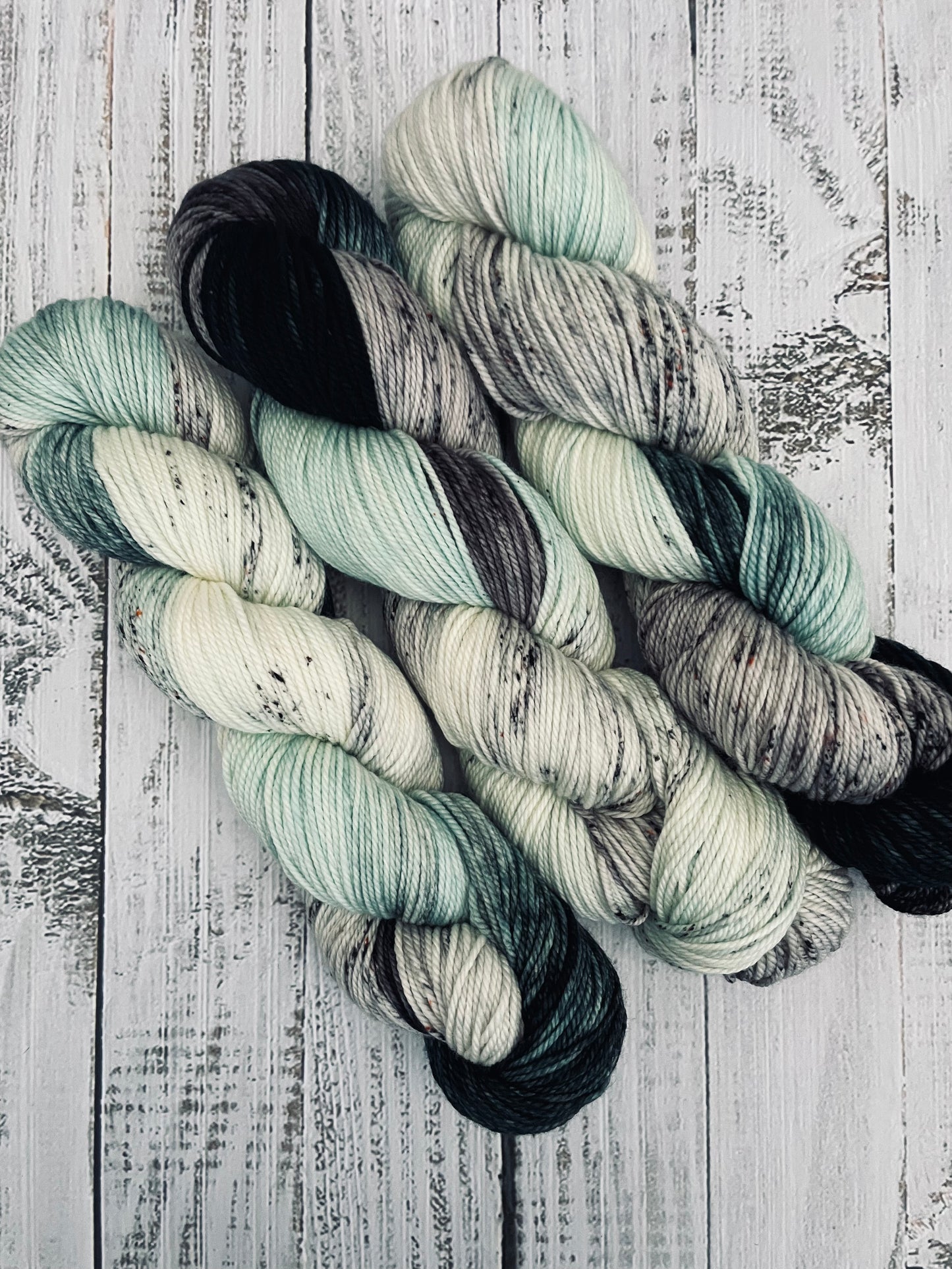 LUX SPORT WEIGHT ...17 MICRON 100% SW MERINO