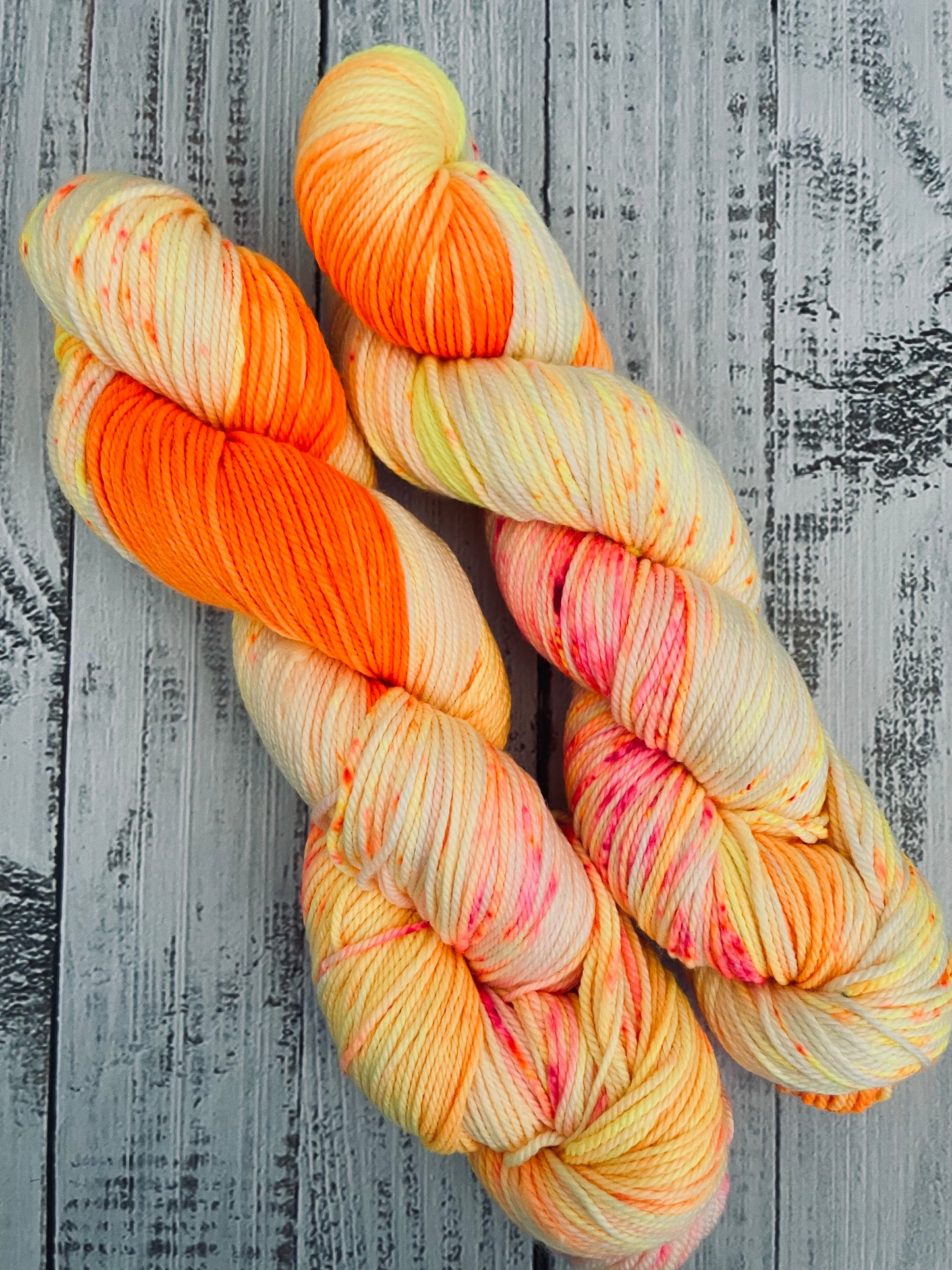 LUX SPORT WEIGHT ...17 MICRON 100% SW MERINO