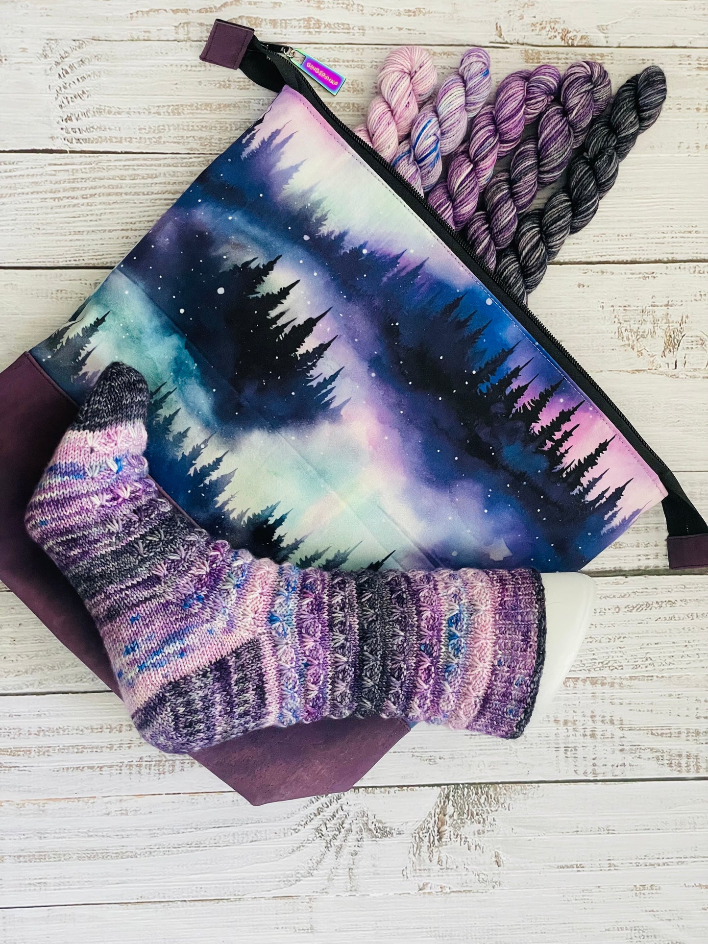 FIREFLY FOREST FADE ON PLUSH FINGERING AND CLASSIC  DK ….CHOOSE COLOURWAY AND BASE FROM MENU