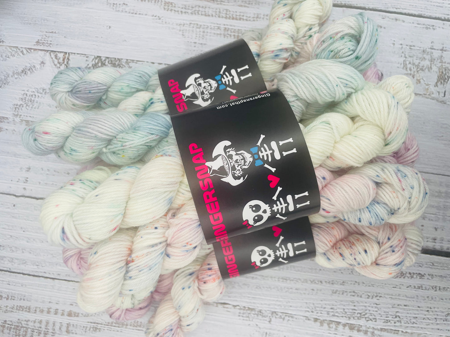 WHISPERS OF SPRING COLLECTION   ....PLEASE CHOOSE FROM MENU BELOW......MINISNAP SETS  AND BAGS.